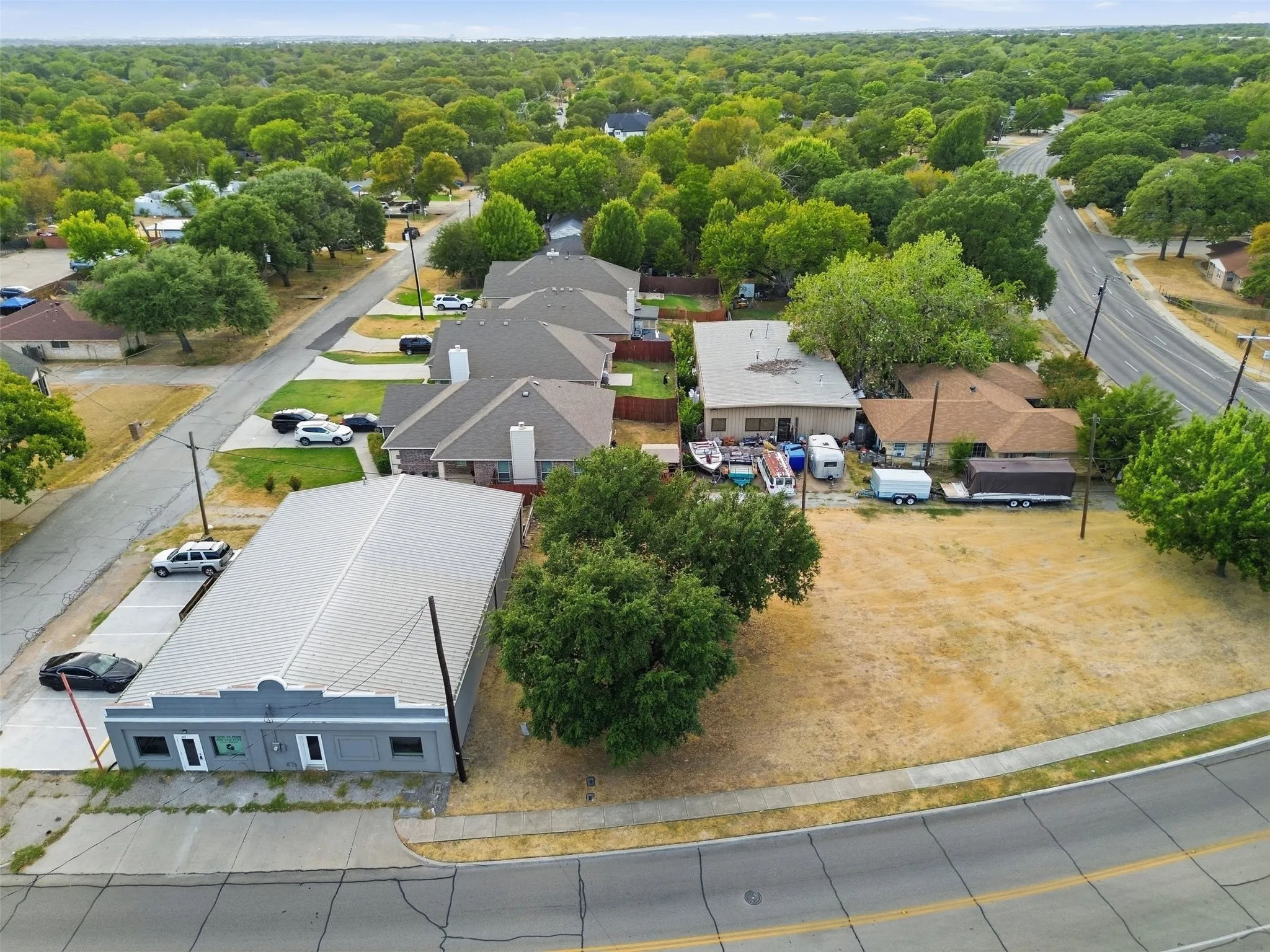 Retail For Rent in Dallas County , 625-627 S Rogers Road, Irving, Texas 75060, 0, 0, Garage spaces, 0 Sqft, built in 1950, mls#21402515, Real Estate Agent in Irving, Homes For Rent in Dallas county, Homes For Rent in Irving, Realtor in Irving Texas, Real Estate Brokerage Independent Realty Texas, Luminita Cordes Realtor