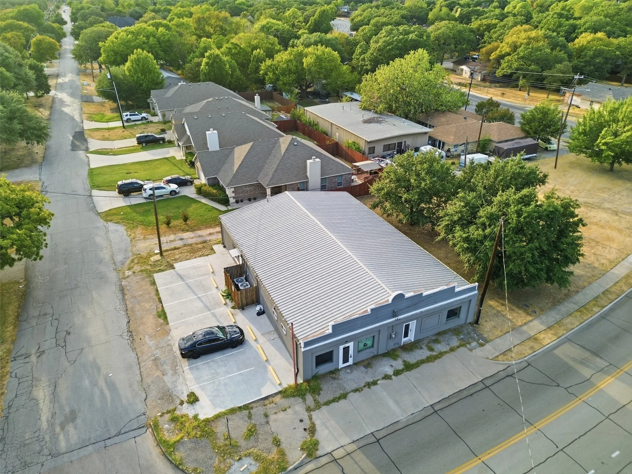 Retail For Rent in Dallas County , 625-627 S Rogers Road, Irving, Texas 75060, 0, 0, Garage spaces, 0 Sqft, built in 1950, mls#21402515, Real Estate Agent in Irving, Homes For Rent in Dallas county, Homes For Rent in Irving, Realtor in Irving Texas, Real Estate Brokerage Independent Realty Texas, Luminita Cordes Realtor