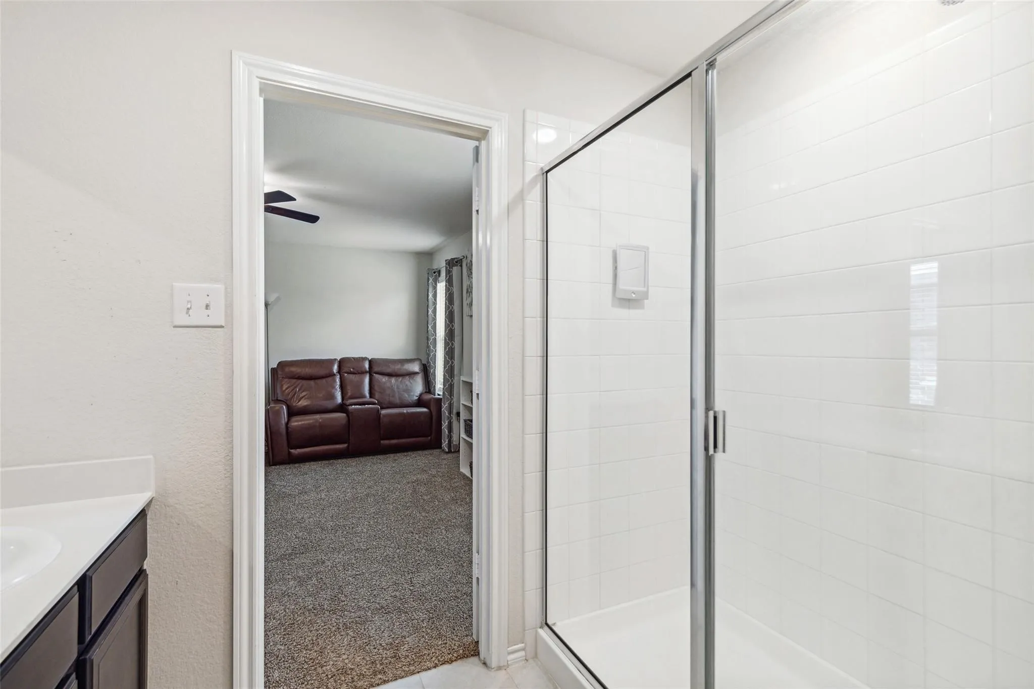 Single Family Residence For Rent in Collin County , 706 Rustic Meadows Trail, Princeton, Texas 75407, 3 Bedroom, 2 Bathroom, 2 Garage spaces, 1,656 Sqft, built in 2018, mls#21402534, Real Estate Agent in Princeton, Homes For Rent in Collin county, Homes For Rent in Princeton, Realtor in Princeton Texas, Real Estate Brokerage Independent Realty Texas, Luminita Cordes Realtor
