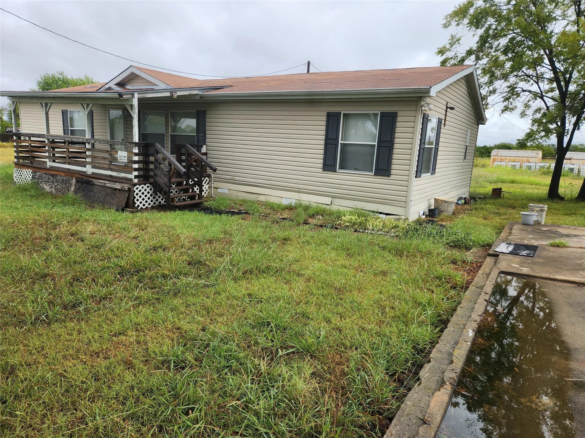 This mobile home will be removed prior to closing.