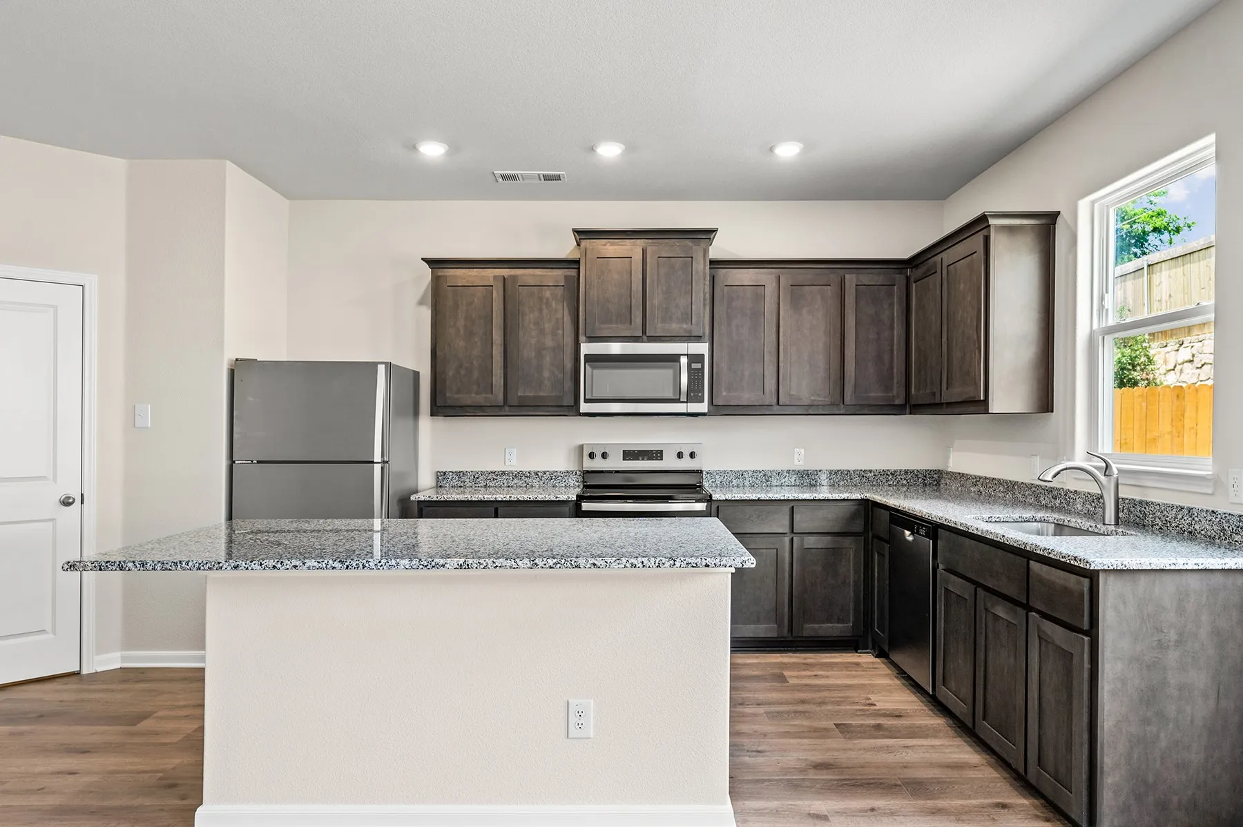 Single Family Residence For Sale in Dallas County , 4286 Lava Forest Drive, Dallas, Texas 75241, 3 Bedroom, 3 Bathroom, 2 Garage spaces, 1,627 Sqft, built in 2026, mls#21402536, Real Estate Agent in Dallas, Homes For Sale in Dallas county, Homes For Sale in Dallas, Realtor in Dallas Texas, Real Estate Brokerage Independent Realty Texas, Luminita Cordes Realtor