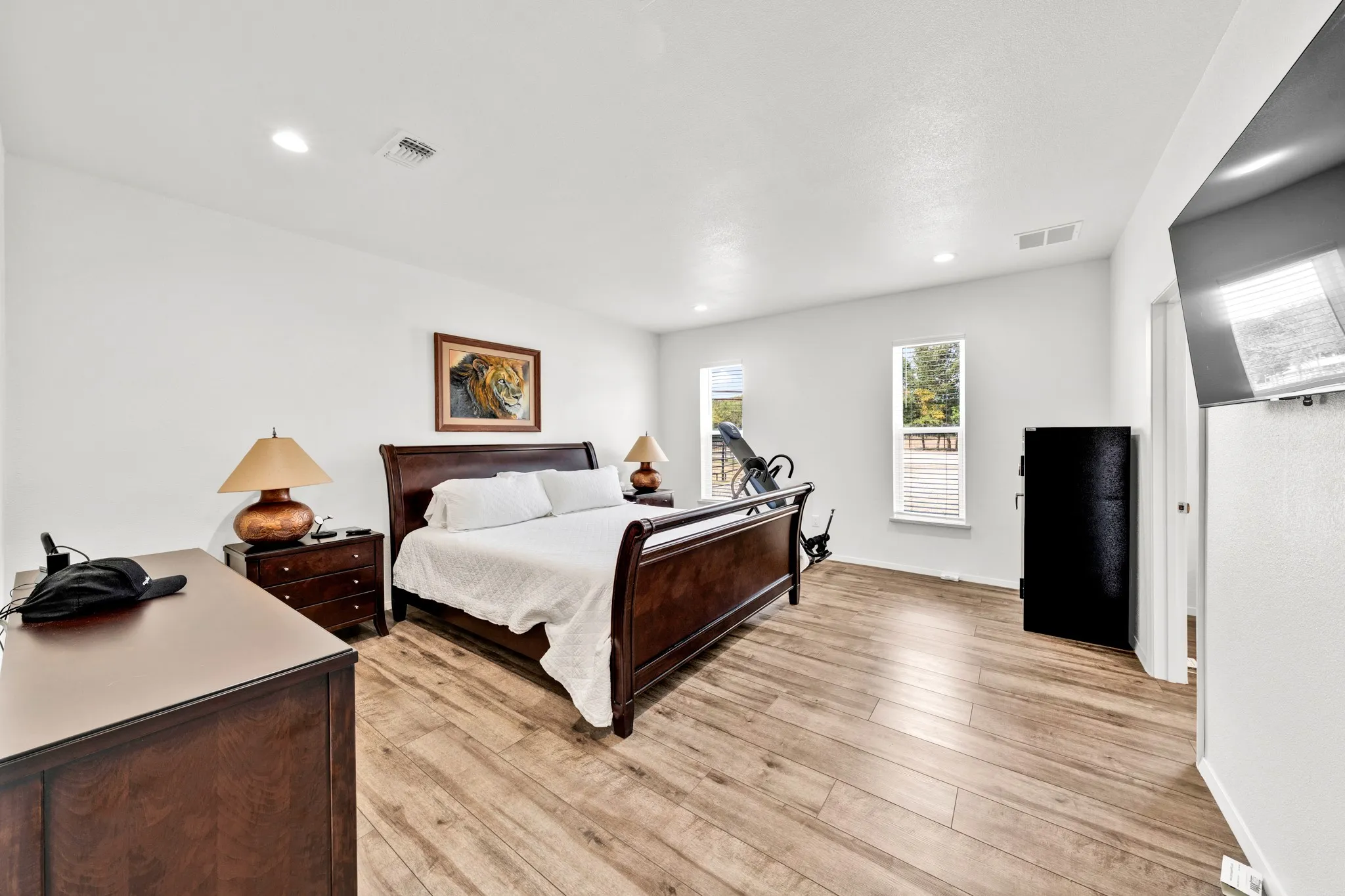 Farm For Sale in Hopkins County , 297 County Road 4820, Sulphur Springs, Texas 75482, 2 Bedroom, 2 Bathroom, 2 Garage spaces, 1,360 Sqft, built in 2023, mls#21398713, Real Estate Agent in Sulphur Springs, Homes For Sale in Hopkins county, Homes For Sale in Sulphur Springs, Realtor in Sulphur Springs Texas, Real Estate Brokerage Independent Realty Texas, Luminita Cordes Realtor