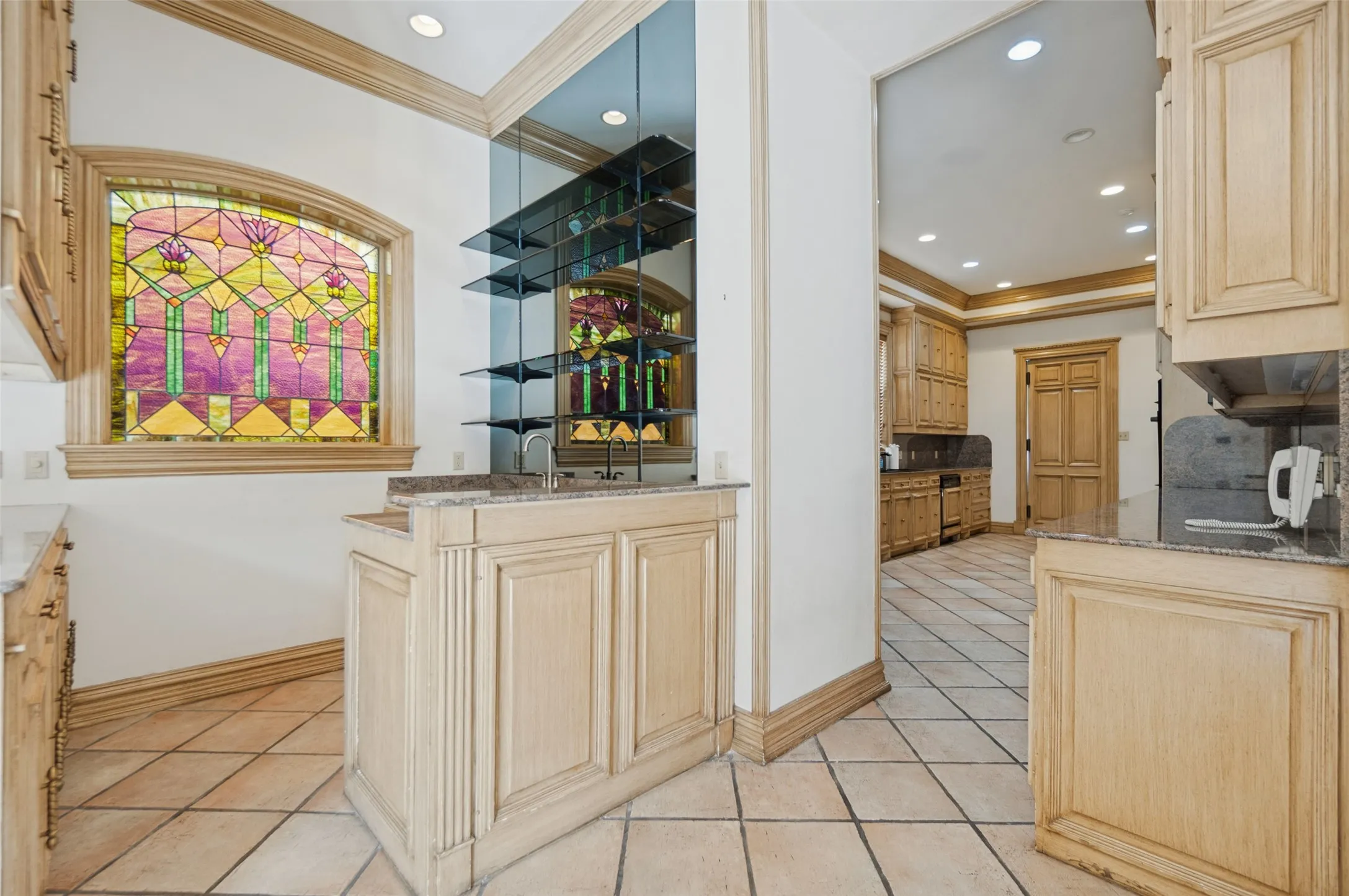 Single Family Residence For Sale in Dallas County , 3817 Miramar Avenue, Highland Park, Texas 75205, 5 Bedroom, 7 Bathroom, 4 Garage spaces, 8,796 Sqft, built in 1994, mls#21393376, Real Estate Agent in Highland Park, Homes For Sale in Dallas county, Homes For Sale in Highland Park, Realtor in Highland Park Texas, Real Estate Brokerage Independent Realty Texas, Luminita Cordes Realtor