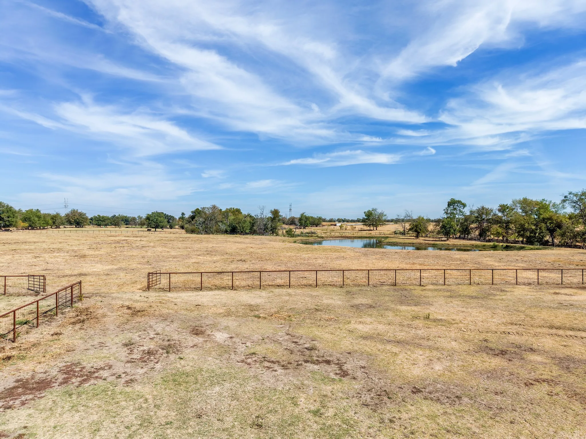 Farm For Sale in Hopkins County , 297 County Road 4820, Sulphur Springs, Texas 75482, 2 Bedroom, 2 Bathroom, 2 Garage spaces, 1,360 Sqft, built in 2023, mls#21398849, Real Estate Agent in Sulphur Springs, Homes For Sale in Hopkins county, Homes For Sale in Sulphur Springs, Realtor in Sulphur Springs Texas, Real Estate Brokerage Independent Realty Texas, Luminita Cordes Realtor