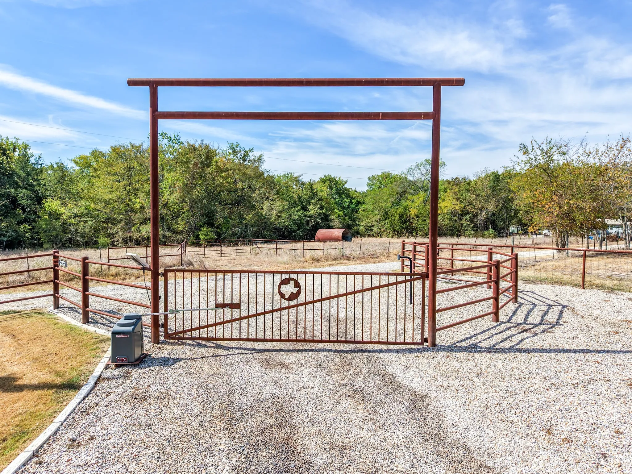 Farm For Sale in Hopkins County , 297 County Road 4820, Sulphur Springs, Texas 75482, 2 Bedroom, 2 Bathroom, 2 Garage spaces, 1,360 Sqft, built in 2023, mls#21398849, Real Estate Agent in Sulphur Springs, Homes For Sale in Hopkins county, Homes For Sale in Sulphur Springs, Realtor in Sulphur Springs Texas, Real Estate Brokerage Independent Realty Texas, Luminita Cordes Realtor