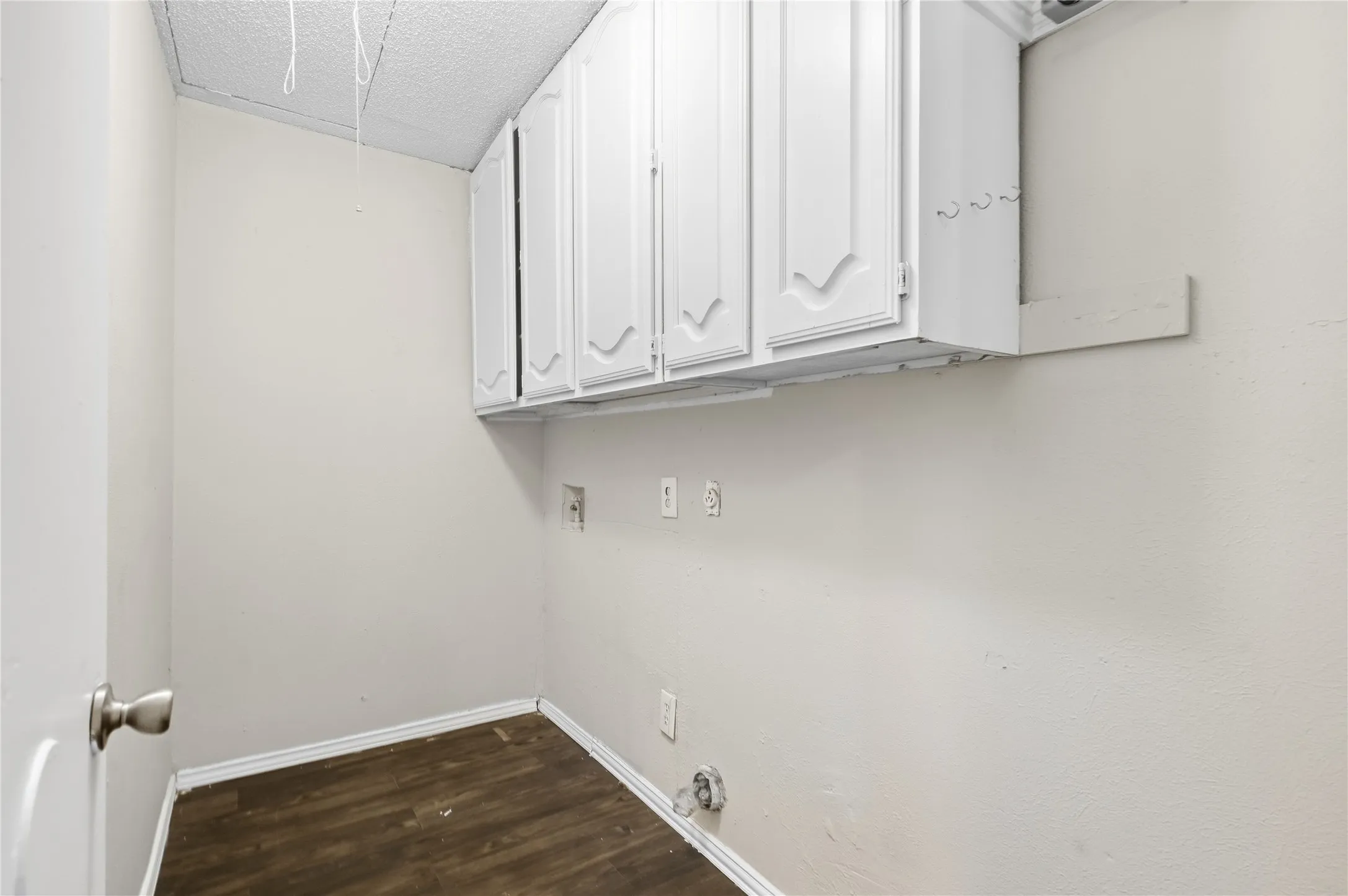 Duplex For Rent in Grayson County , 1102 E Lamar Street A, Sherman, Texas 75090, 4 Bedroom, 2 Bathroom, Garage spaces, 1,466 Sqft, built in 1890, mls#21402543, Real Estate Agent in Sherman, Homes For Rent in Grayson county, Homes For Rent in Sherman, Realtor in Sherman Texas, Real Estate Brokerage Independent Realty Texas, Luminita Cordes Realtor
