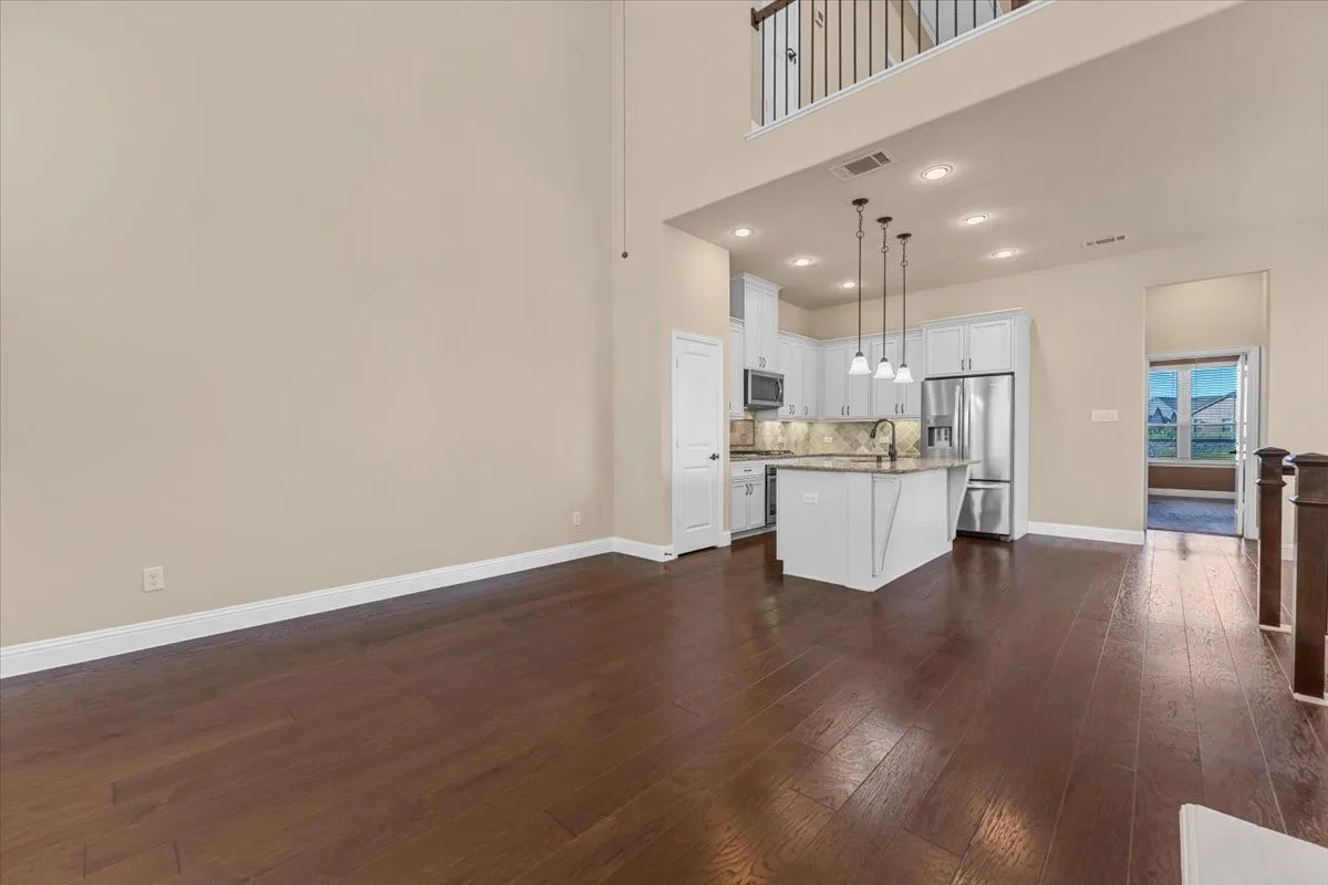 Single Family Residence For Rent in Denton County , 290 Almanor Street, Lewisville, Texas 75056, 3 Bedroom, 4 Bathroom, 2 Garage spaces, 2,079 Sqft, built in 2017, mls#21401702, Real Estate Agent in Lewisville, Homes For Rent in Denton county, Homes For Rent in Lewisville, Realtor in Lewisville Texas, Real Estate Brokerage Independent Realty Texas, Luminita Cordes Realtor