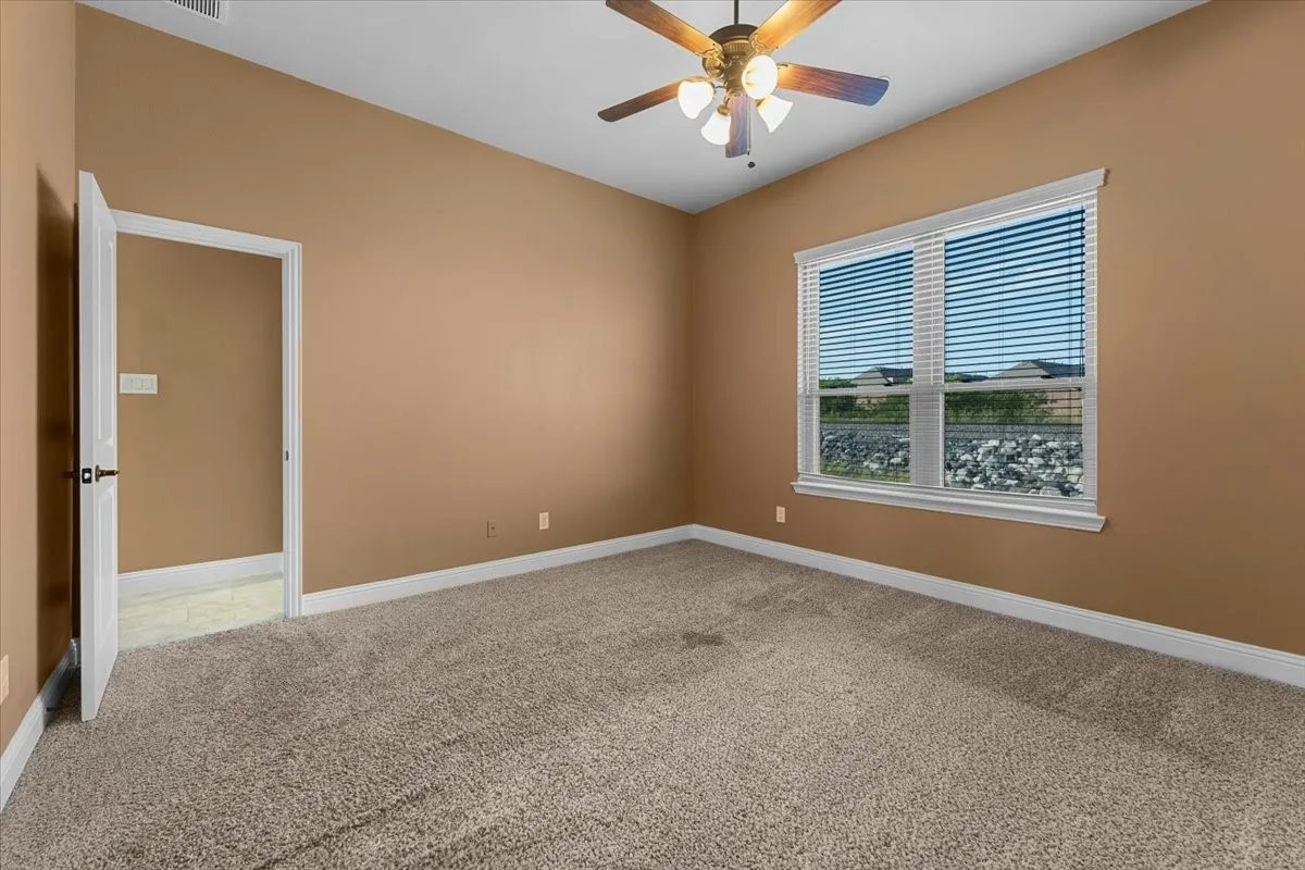 Single Family Residence For Rent in Denton County , 290 Almanor Street, Lewisville, Texas 75056, 3 Bedroom, 4 Bathroom, 2 Garage spaces, 2,079 Sqft, built in 2017, mls#21401702, Real Estate Agent in Lewisville, Homes For Rent in Denton county, Homes For Rent in Lewisville, Realtor in Lewisville Texas, Real Estate Brokerage Independent Realty Texas, Luminita Cordes Realtor