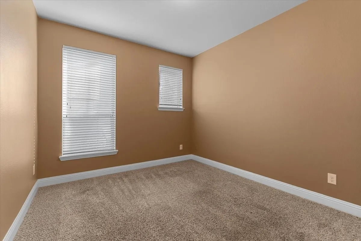 Single Family Residence For Rent in Denton County , 290 Almanor Street, Lewisville, Texas 75056, 3 Bedroom, 4 Bathroom, 2 Garage spaces, 2,079 Sqft, built in 2017, mls#21401702, Real Estate Agent in Lewisville, Homes For Rent in Denton county, Homes For Rent in Lewisville, Realtor in Lewisville Texas, Real Estate Brokerage Independent Realty Texas, Luminita Cordes Realtor
