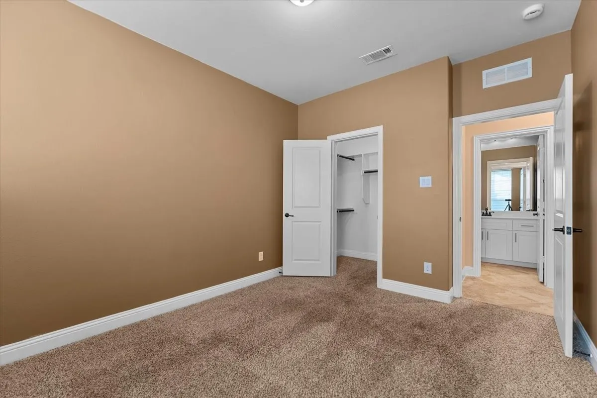 Single Family Residence For Rent in Denton County , 290 Almanor Street, Lewisville, Texas 75056, 3 Bedroom, 4 Bathroom, 2 Garage spaces, 2,079 Sqft, built in 2017, mls#21401702, Real Estate Agent in Lewisville, Homes For Rent in Denton county, Homes For Rent in Lewisville, Realtor in Lewisville Texas, Real Estate Brokerage Independent Realty Texas, Luminita Cordes Realtor