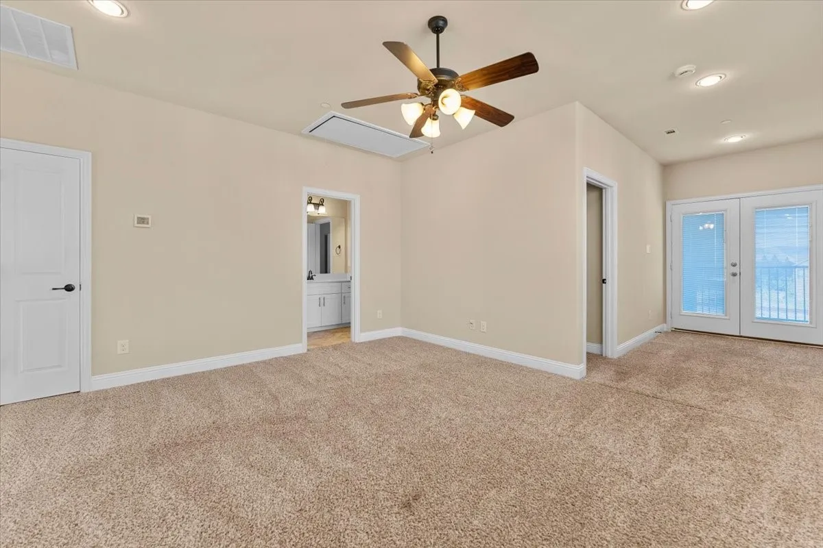 Single Family Residence For Rent in Denton County , 290 Almanor Street, Lewisville, Texas 75056, 3 Bedroom, 4 Bathroom, 2 Garage spaces, 2,079 Sqft, built in 2017, mls#21401702, Real Estate Agent in Lewisville, Homes For Rent in Denton county, Homes For Rent in Lewisville, Realtor in Lewisville Texas, Real Estate Brokerage Independent Realty Texas, Luminita Cordes Realtor