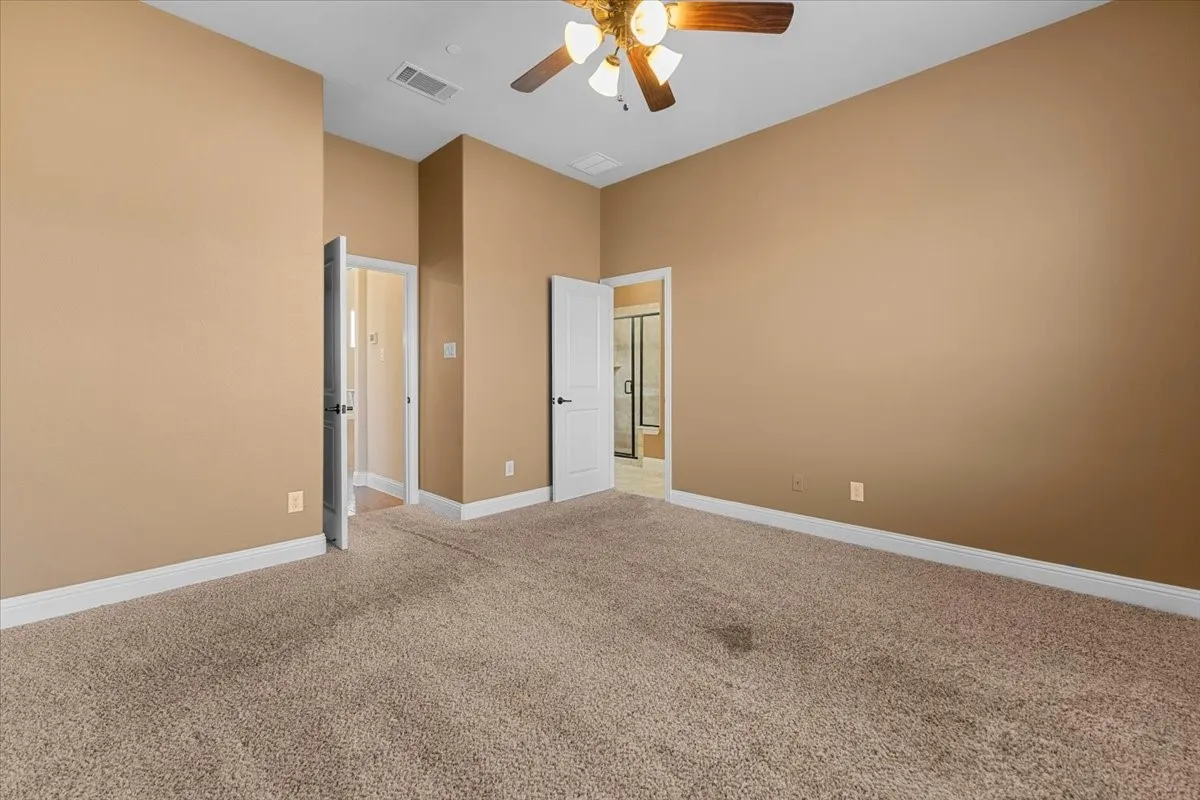 Single Family Residence For Rent in Denton County , 290 Almanor Street, Lewisville, Texas 75056, 3 Bedroom, 4 Bathroom, 2 Garage spaces, 2,079 Sqft, built in 2017, mls#21401702, Real Estate Agent in Lewisville, Homes For Rent in Denton county, Homes For Rent in Lewisville, Realtor in Lewisville Texas, Real Estate Brokerage Independent Realty Texas, Luminita Cordes Realtor