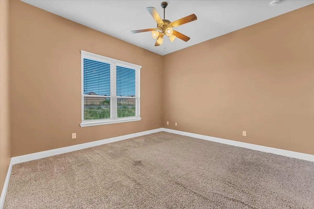 Single Family Residence For Rent in Denton County , 290 Almanor Street, Lewisville, Texas 75056, 3 Bedroom, 4 Bathroom, 2 Garage spaces, 2,079 Sqft, built in 2017, mls#21401702, Real Estate Agent in Lewisville, Homes For Rent in Denton county, Homes For Rent in Lewisville, Realtor in Lewisville Texas, Real Estate Brokerage Independent Realty Texas, Luminita Cordes Realtor