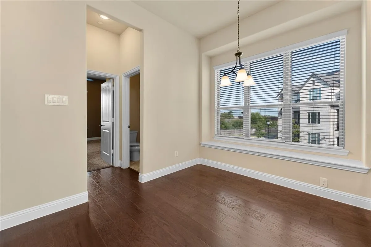 Single Family Residence For Rent in Denton County , 290 Almanor Street, Lewisville, Texas 75056, 3 Bedroom, 4 Bathroom, 2 Garage spaces, 2,079 Sqft, built in 2017, mls#21401702, Real Estate Agent in Lewisville, Homes For Rent in Denton county, Homes For Rent in Lewisville, Realtor in Lewisville Texas, Real Estate Brokerage Independent Realty Texas, Luminita Cordes Realtor