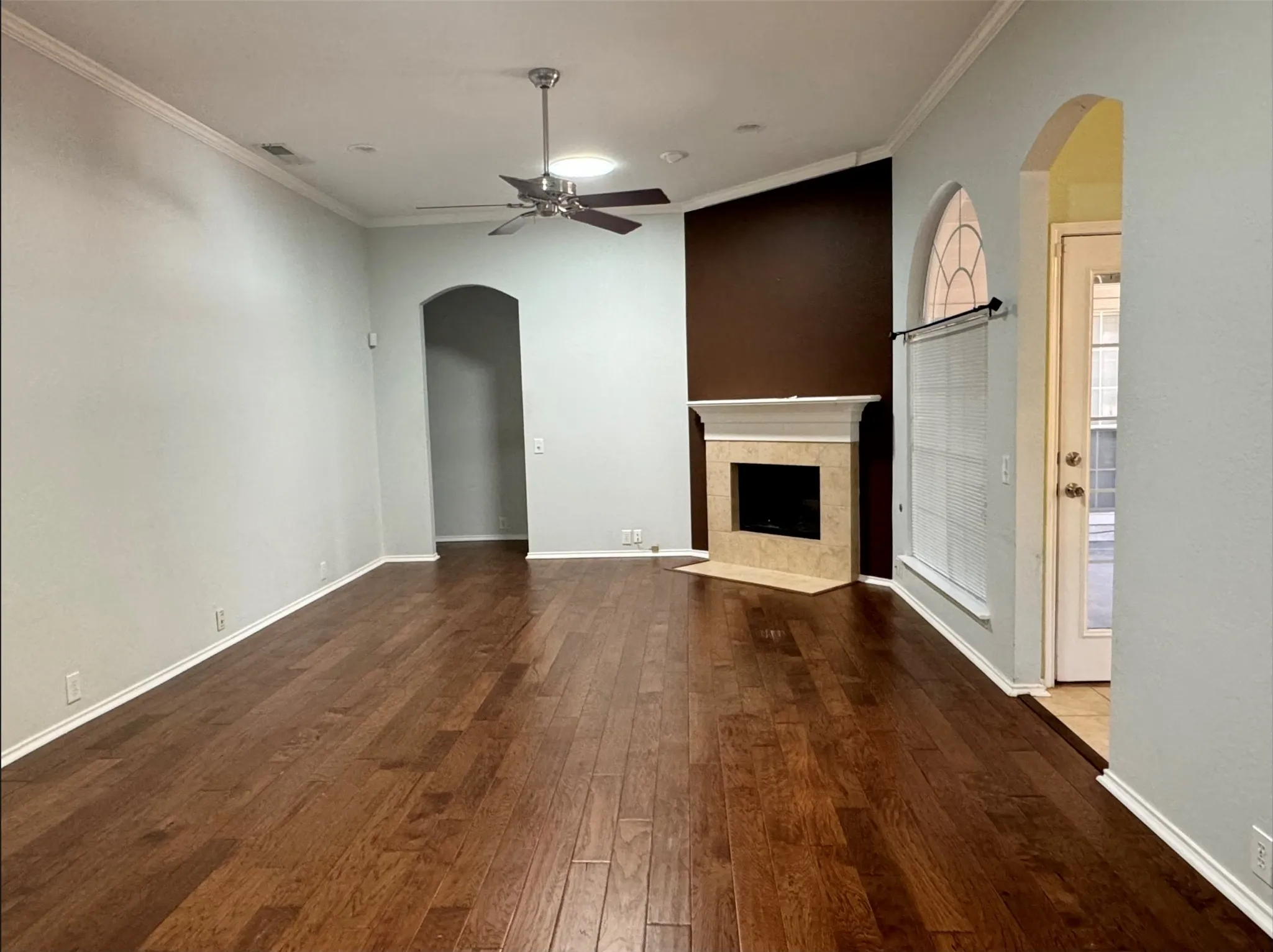 Single Family Residence For Rent in Collin County , 6721 Candlecreek Lane, Plano, Texas 75024, 3 Bedroom, 2 Bathroom, 2 Garage spaces, 1,827 Sqft, built in 1996, mls#21401790, Real Estate Agent in Plano, Homes For Rent in Collin county, Homes For Rent in Plano, Realtor in Plano Texas, Real Estate Brokerage Independent Realty Texas, Luminita Cordes Realtor