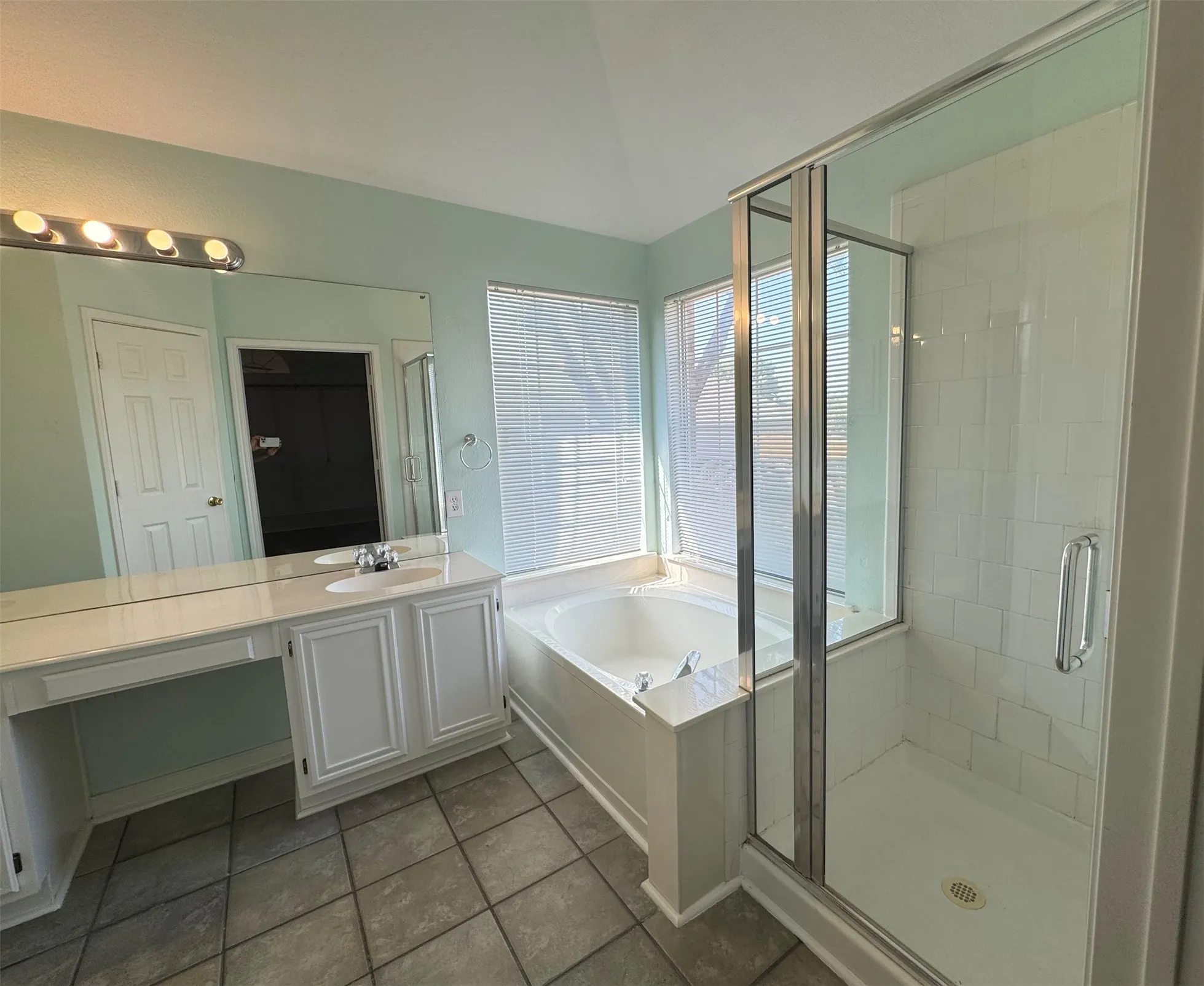 Single Family Residence For Rent in Collin County , 6721 Candlecreek Lane, Plano, Texas 75024, 3 Bedroom, 2 Bathroom, 2 Garage spaces, 1,827 Sqft, built in 1996, mls#21401790, Real Estate Agent in Plano, Homes For Rent in Collin county, Homes For Rent in Plano, Realtor in Plano Texas, Real Estate Brokerage Independent Realty Texas, Luminita Cordes Realtor