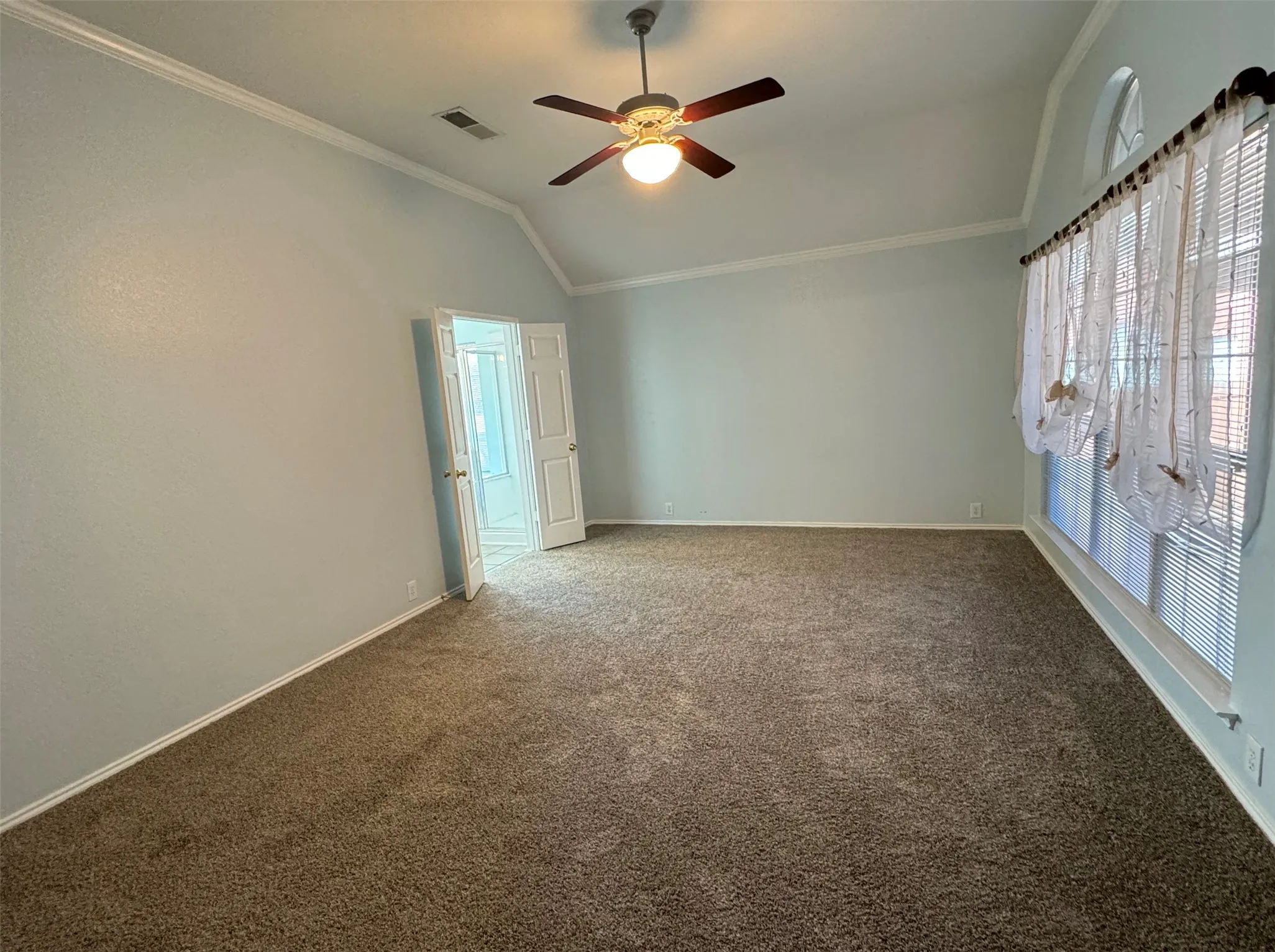 Single Family Residence For Rent in Collin County , 6721 Candlecreek Lane, Plano, Texas 75024, 3 Bedroom, 2 Bathroom, 2 Garage spaces, 1,827 Sqft, built in 1996, mls#21401790, Real Estate Agent in Plano, Homes For Rent in Collin county, Homes For Rent in Plano, Realtor in Plano Texas, Real Estate Brokerage Independent Realty Texas, Luminita Cordes Realtor