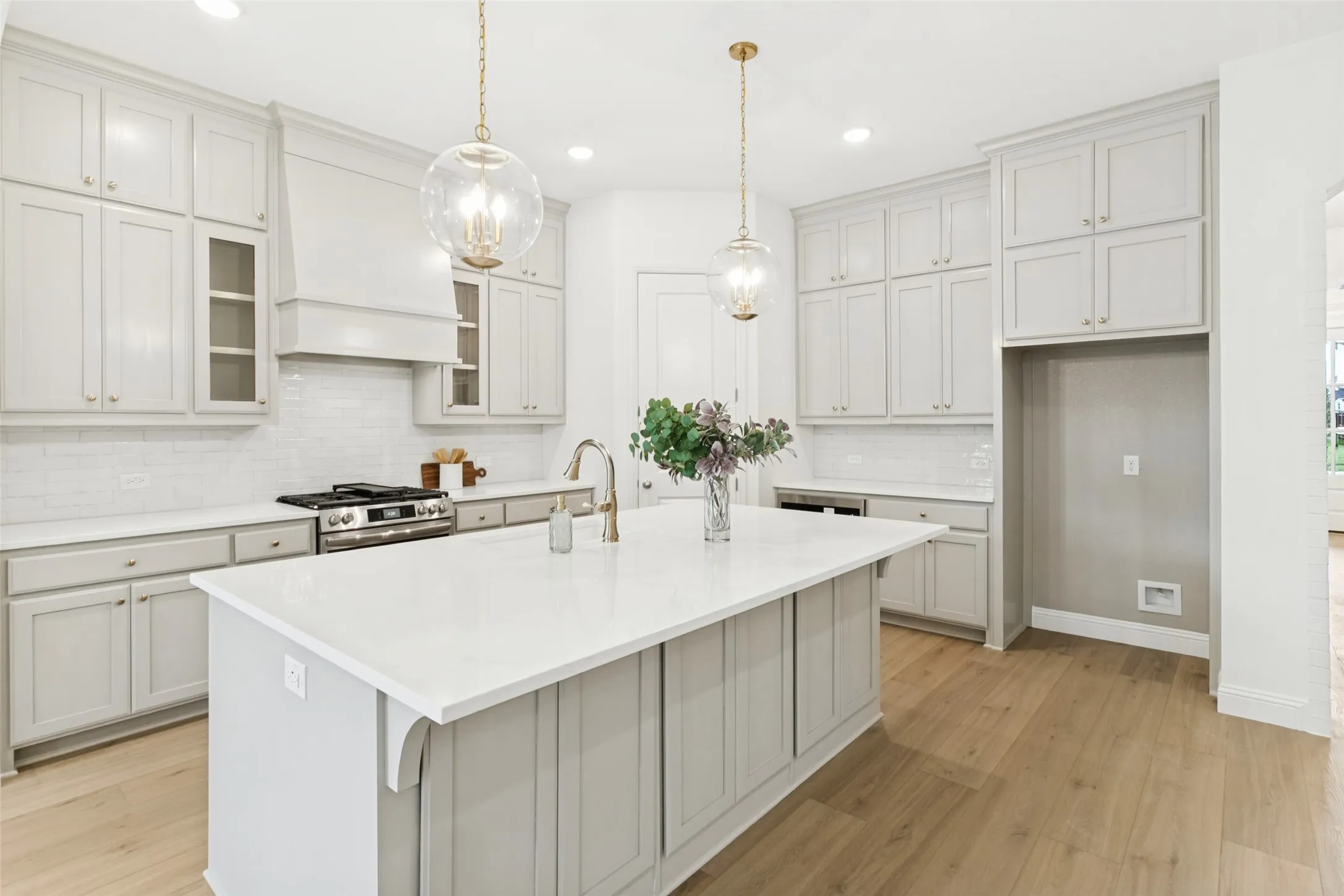 Single Family Residence For Sale in Parker County , 808 Mallard Drive, Aledo, Texas 76008, 3 Bedroom, 2 Bathroom, 2 Garage spaces, 2,066 Sqft, built in 2026, mls#21402473, Real Estate Agent in Aledo, Homes For Sale in Parker county, Homes For Sale in Aledo, Realtor in Aledo Texas, Real Estate Brokerage Independent Realty Texas, Luminita Cordes Realtor