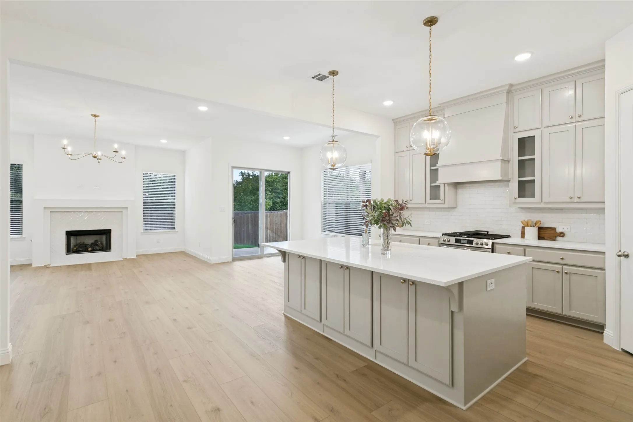 Single Family Residence For Sale in Parker County , 808 Mallard Drive, Aledo, Texas 76008, 3 Bedroom, 2 Bathroom, 2 Garage spaces, 2,066 Sqft, built in 2026, mls#21402473, Real Estate Agent in Aledo, Homes For Sale in Parker county, Homes For Sale in Aledo, Realtor in Aledo Texas, Real Estate Brokerage Independent Realty Texas, Luminita Cordes Realtor