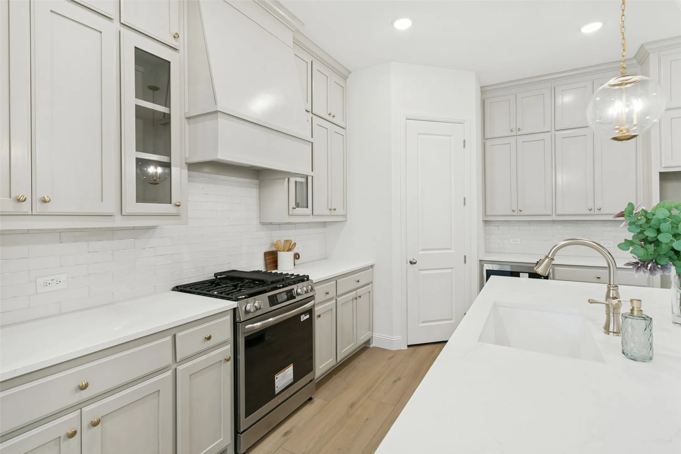 Single Family Residence For Sale in Parker County , 808 Mallard Drive, Aledo, Texas 76008, 3 Bedroom, 2 Bathroom, 2 Garage spaces, 2,066 Sqft, built in 2026, mls#21402473, Real Estate Agent in Aledo, Homes For Sale in Parker county, Homes For Sale in Aledo, Realtor in Aledo Texas, Real Estate Brokerage Independent Realty Texas, Luminita Cordes Realtor