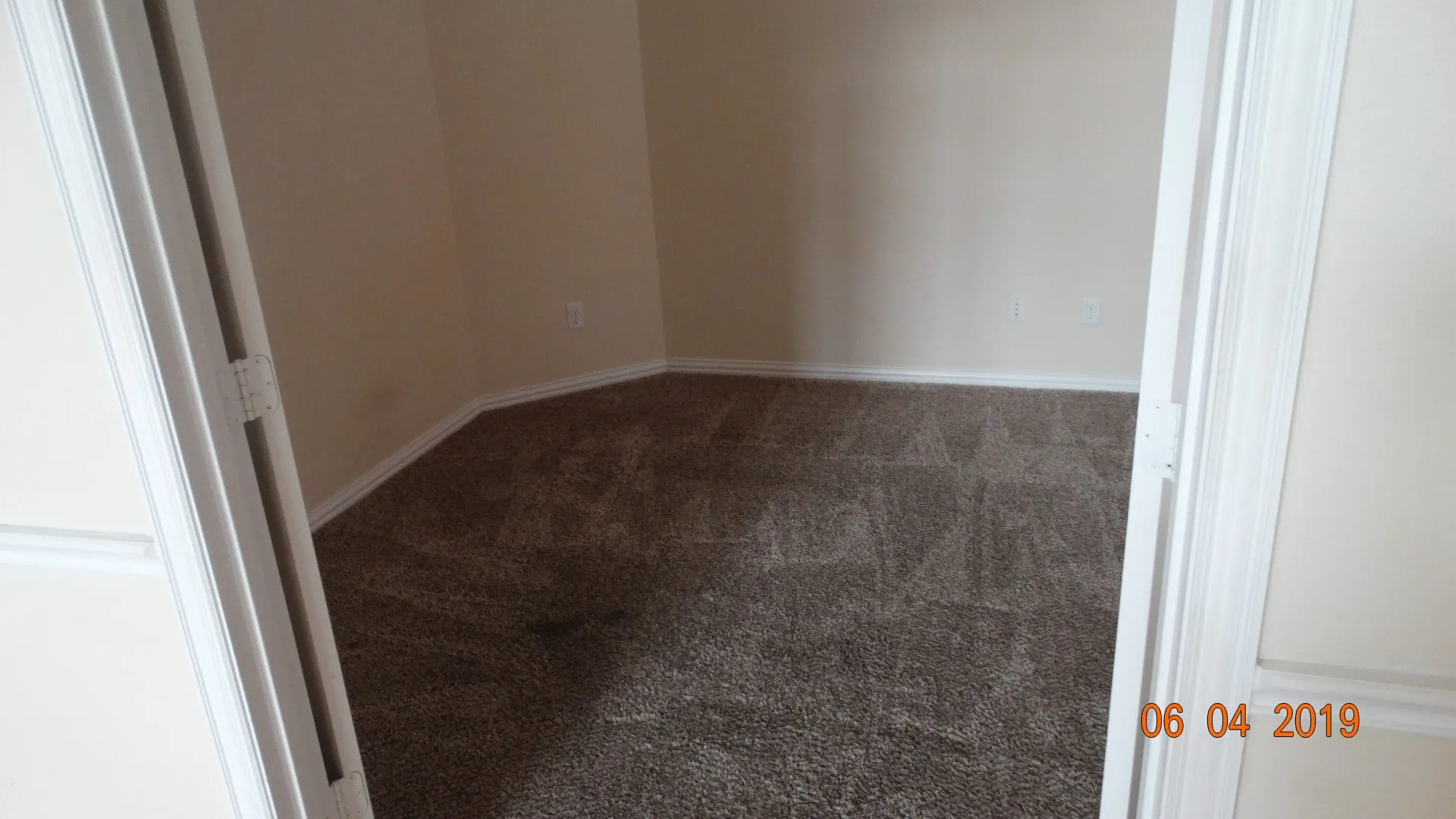 Single Family Residence For Rent in Collin County , 3412 PORTER CREEK, Plano, Texas 75025, 3 Bedroom, 3 Bathroom, 2 Garage spaces, 2,229 Sqft, built in 2010, mls#21402547, Real Estate Agent in Plano, Homes For Rent in Collin county, Homes For Rent in Plano, Realtor in Plano Texas, Real Estate Brokerage Independent Realty Texas, Luminita Cordes Realtor