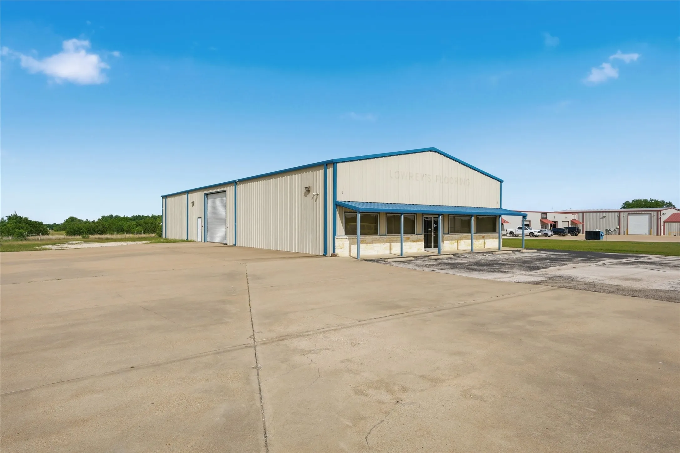 Retail For Rent in Mc Lennan County , 6604 N State Highway 6, Woodway, Texas 76712, 0, 0, Garage spaces, 0 Sqft, built in 2005, mls#21393287, Real Estate Agent in Woodway, Homes For Rent in Mc Lennan county, Homes For Rent in Woodway, Realtor in Woodway Texas, Real Estate Brokerage Independent Realty Texas, Luminita Cordes Realtor
