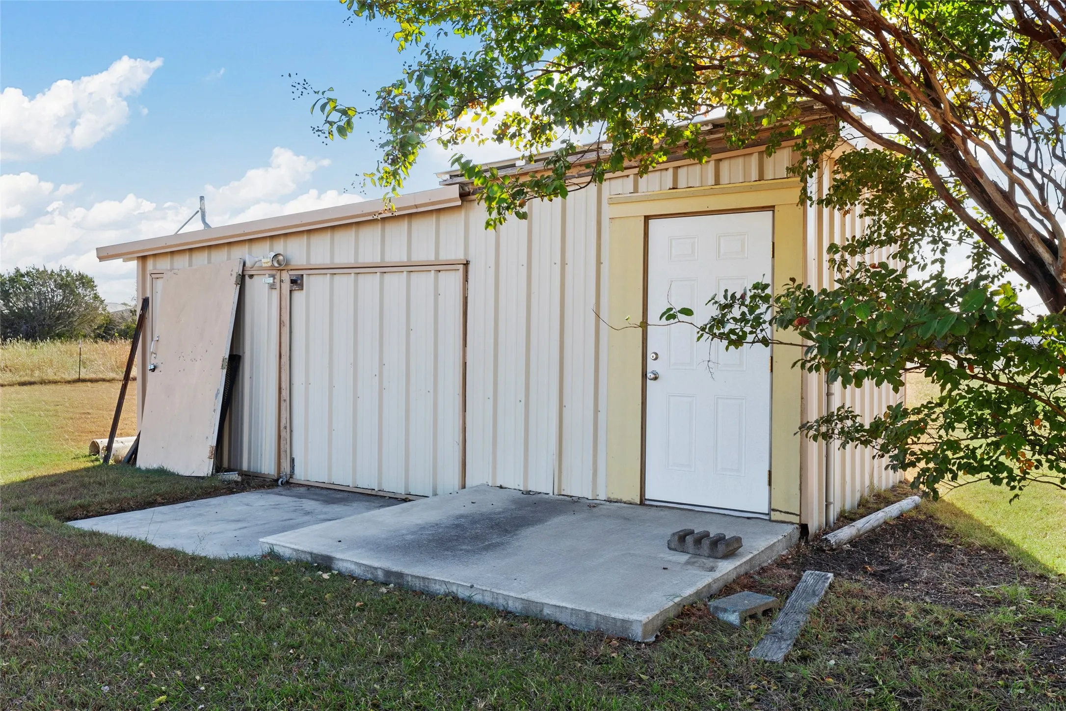 Retail For Rent in Mc Lennan County , 6604 N State Highway 6, Woodway, Texas 76712, 0, 0, Garage spaces, 0 Sqft, built in 2005, mls#21393287, Real Estate Agent in Woodway, Homes For Rent in Mc Lennan county, Homes For Rent in Woodway, Realtor in Woodway Texas, Real Estate Brokerage Independent Realty Texas, Luminita Cordes Realtor