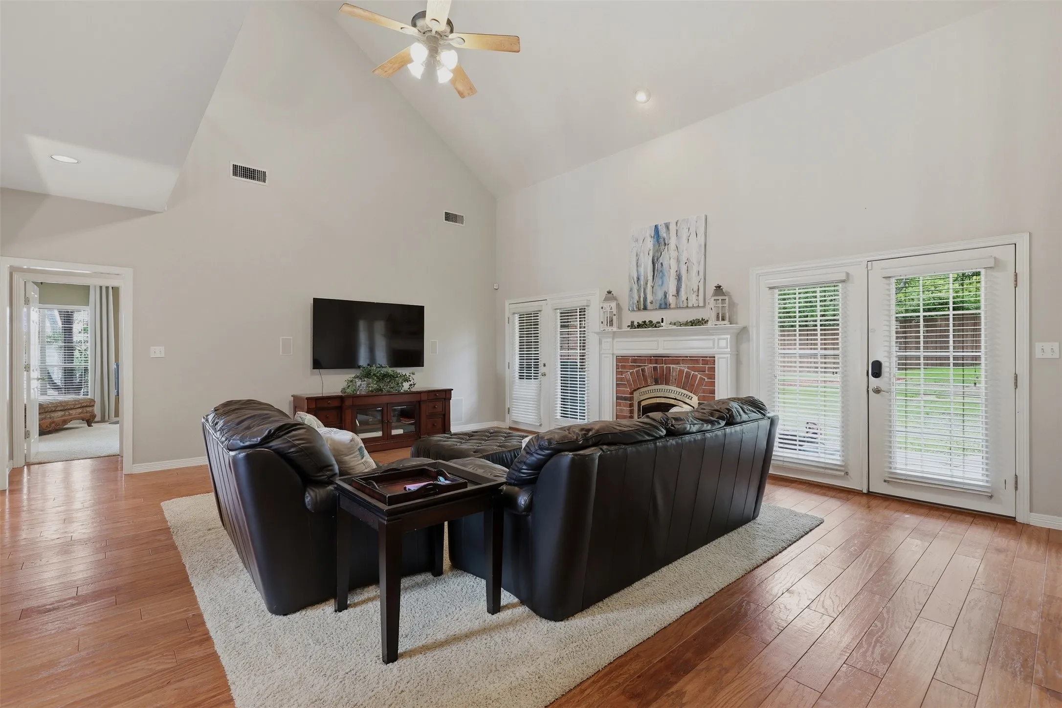 Single Family Residence For Rent in Parker County , 3622 Cliff View Loop, Weatherford, Texas 76087, 4 Bedroom, 3 Bathroom, 3 Garage spaces, 3,050 Sqft, built in 1997, mls#21401510, Real Estate Agent in Weatherford, Homes For Rent in Parker county, Homes For Rent in Weatherford, Realtor in Weatherford Texas, Real Estate Brokerage Independent Realty Texas, Luminita Cordes Realtor