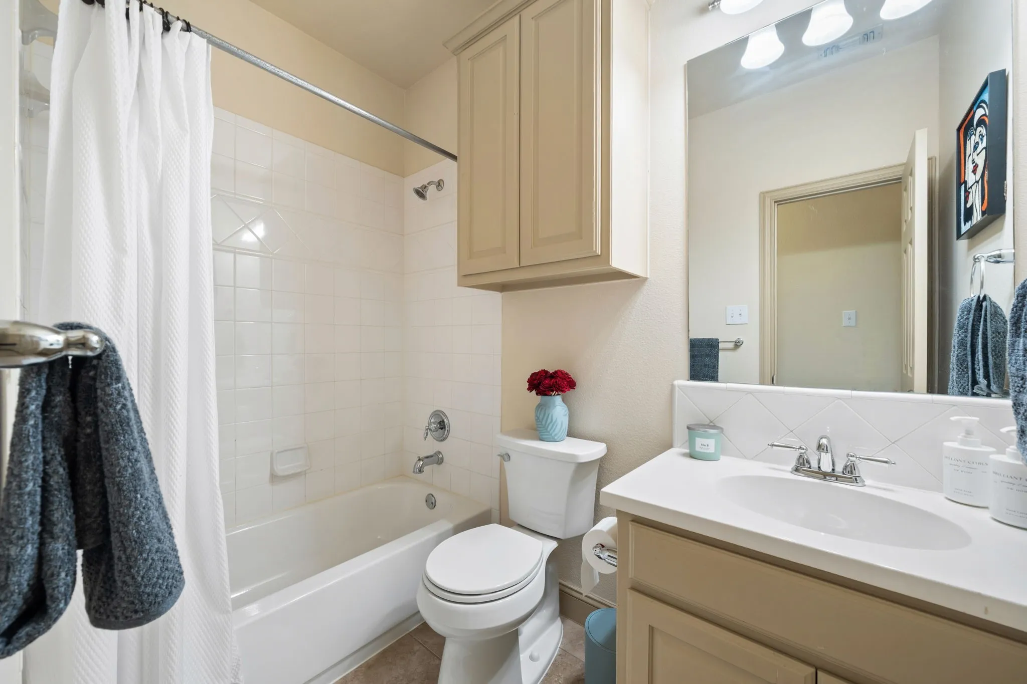 Single Family Residence For Sale in Denton County , 2241 Magic Mantle Drive, Lewisville, Texas 75056, 4 Bedroom, 3 Bathroom, 2 Garage spaces, 3,196 Sqft, built in 2007, mls#21401870, Real Estate Agent in Lewisville, Homes For Sale in Denton county, Homes For Sale in Lewisville, Realtor in Lewisville Texas, Real Estate Brokerage Independent Realty Texas, Luminita Cordes Realtor