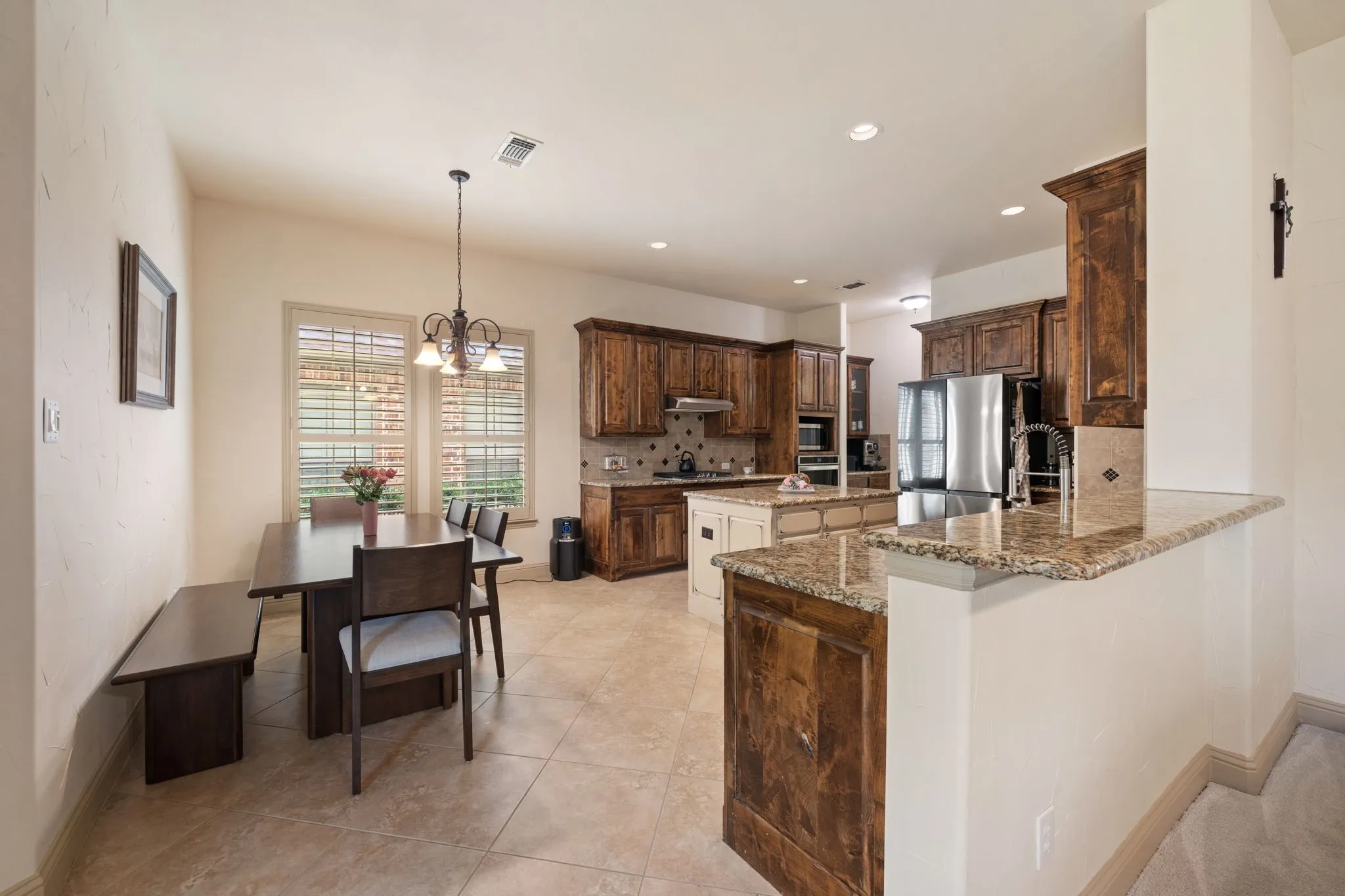 Single Family Residence For Sale in Denton County , 2241 Magic Mantle Drive, Lewisville, Texas 75056, 4 Bedroom, 3 Bathroom, 2 Garage spaces, 3,196 Sqft, built in 2007, mls#21401870, Real Estate Agent in Lewisville, Homes For Sale in Denton county, Homes For Sale in Lewisville, Realtor in Lewisville Texas, Real Estate Brokerage Independent Realty Texas, Luminita Cordes Realtor