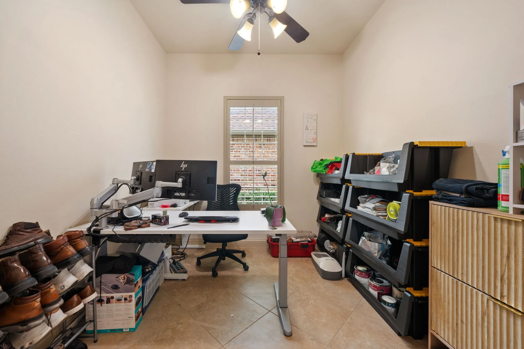 Single Family Residence For Sale in Denton County , 2241 Magic Mantle Drive, Lewisville, Texas 75056, 4 Bedroom, 3 Bathroom, 2 Garage spaces, 3,196 Sqft, built in 2007, mls#21401870, Real Estate Agent in Lewisville, Homes For Sale in Denton county, Homes For Sale in Lewisville, Realtor in Lewisville Texas, Real Estate Brokerage Independent Realty Texas, Luminita Cordes Realtor