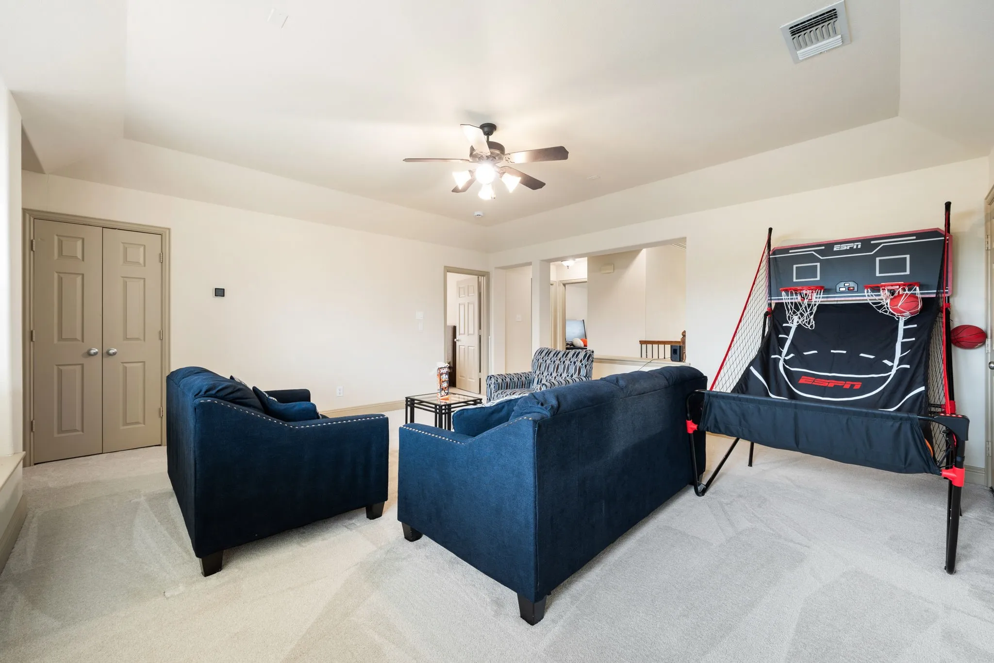 Single Family Residence For Sale in Denton County , 2241 Magic Mantle Drive, Lewisville, Texas 75056, 4 Bedroom, 3 Bathroom, 2 Garage spaces, 3,196 Sqft, built in 2007, mls#21401870, Real Estate Agent in Lewisville, Homes For Sale in Denton county, Homes For Sale in Lewisville, Realtor in Lewisville Texas, Real Estate Brokerage Independent Realty Texas, Luminita Cordes Realtor
