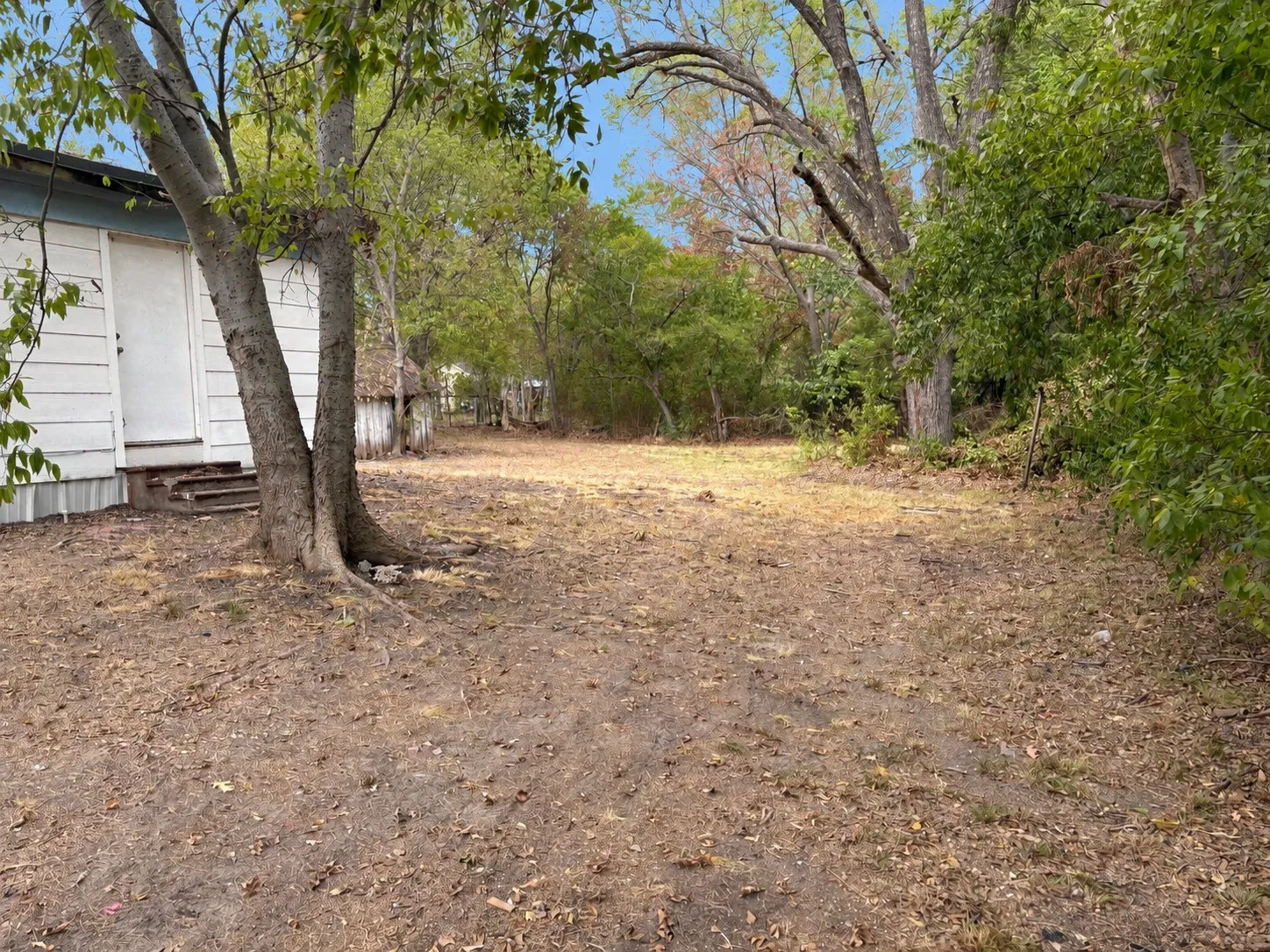 Single Family Residence For Sale in Navarro County , 808 W 11th Avenue, Corsicana, Texas 75110, 2 Bedroom, 1 Bathroom, Garage spaces, 1,332 Sqft, built in 1935, mls#21398871, Real Estate Agent in Corsicana, Homes For Sale in Navarro county, Homes For Sale in Corsicana, Realtor in Corsicana Texas, Real Estate Brokerage Independent Realty Texas, Luminita Cordes Realtor
