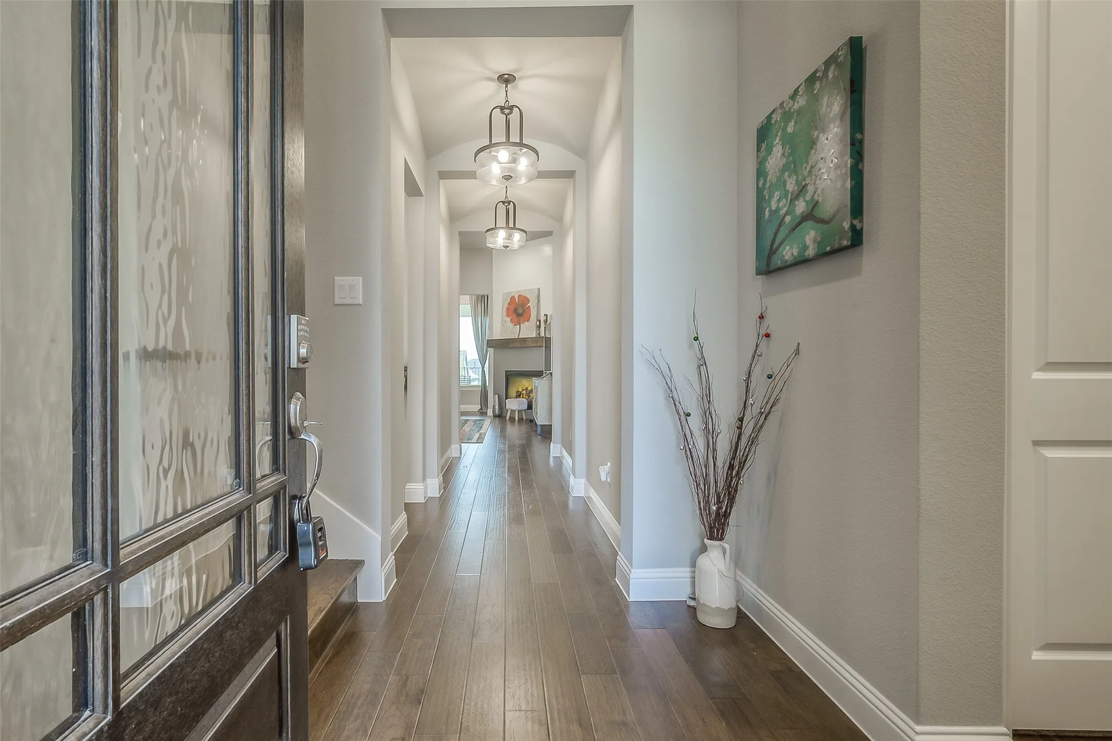 Single Family Residence For Rent in Collin County , 8504 Pine Valley Drive, Mc Kinney, Texas 75070, 4 Bedroom, 4 Bathroom, 2 Garage spaces, 2,734 Sqft, built in 2018, mls#21402527, Real Estate Agent in Mc Kinney, Homes For Rent in Collin county, Homes For Rent in Mc Kinney, Realtor in Mc Kinney Texas, Real Estate Brokerage Independent Realty Texas, Luminita Cordes Realtor