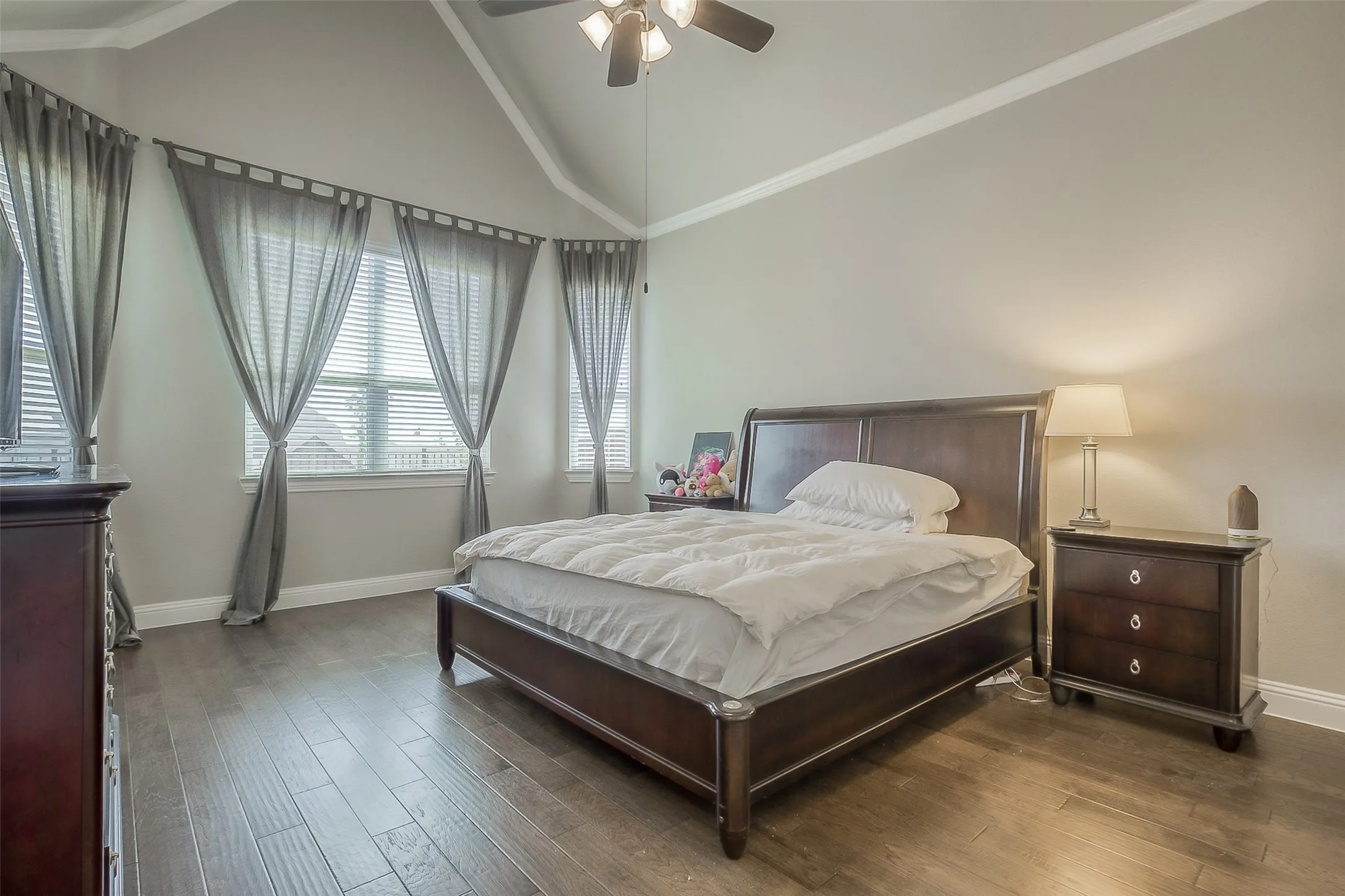 Single Family Residence For Rent in Collin County , 8504 Pine Valley Drive, Mc Kinney, Texas 75070, 4 Bedroom, 4 Bathroom, 2 Garage spaces, 2,734 Sqft, built in 2018, mls#21402527, Real Estate Agent in Mc Kinney, Homes For Rent in Collin county, Homes For Rent in Mc Kinney, Realtor in Mc Kinney Texas, Real Estate Brokerage Independent Realty Texas, Luminita Cordes Realtor