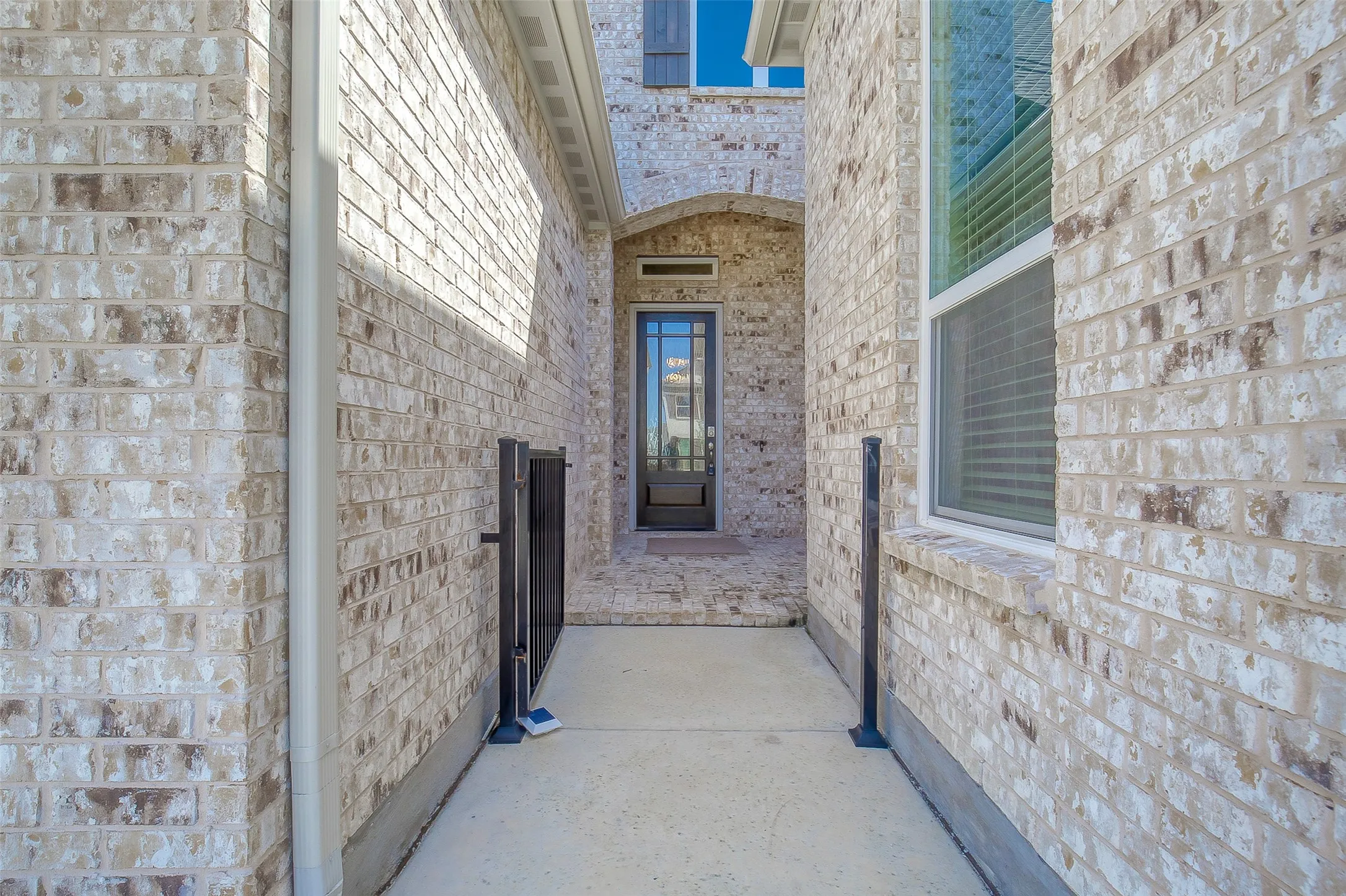 Single Family Residence For Rent in Collin County , 8504 Pine Valley Drive, Mc Kinney, Texas 75070, 4 Bedroom, 4 Bathroom, 2 Garage spaces, 2,734 Sqft, built in 2018, mls#21402527, Real Estate Agent in Mc Kinney, Homes For Rent in Collin county, Homes For Rent in Mc Kinney, Realtor in Mc Kinney Texas, Real Estate Brokerage Independent Realty Texas, Luminita Cordes Realtor