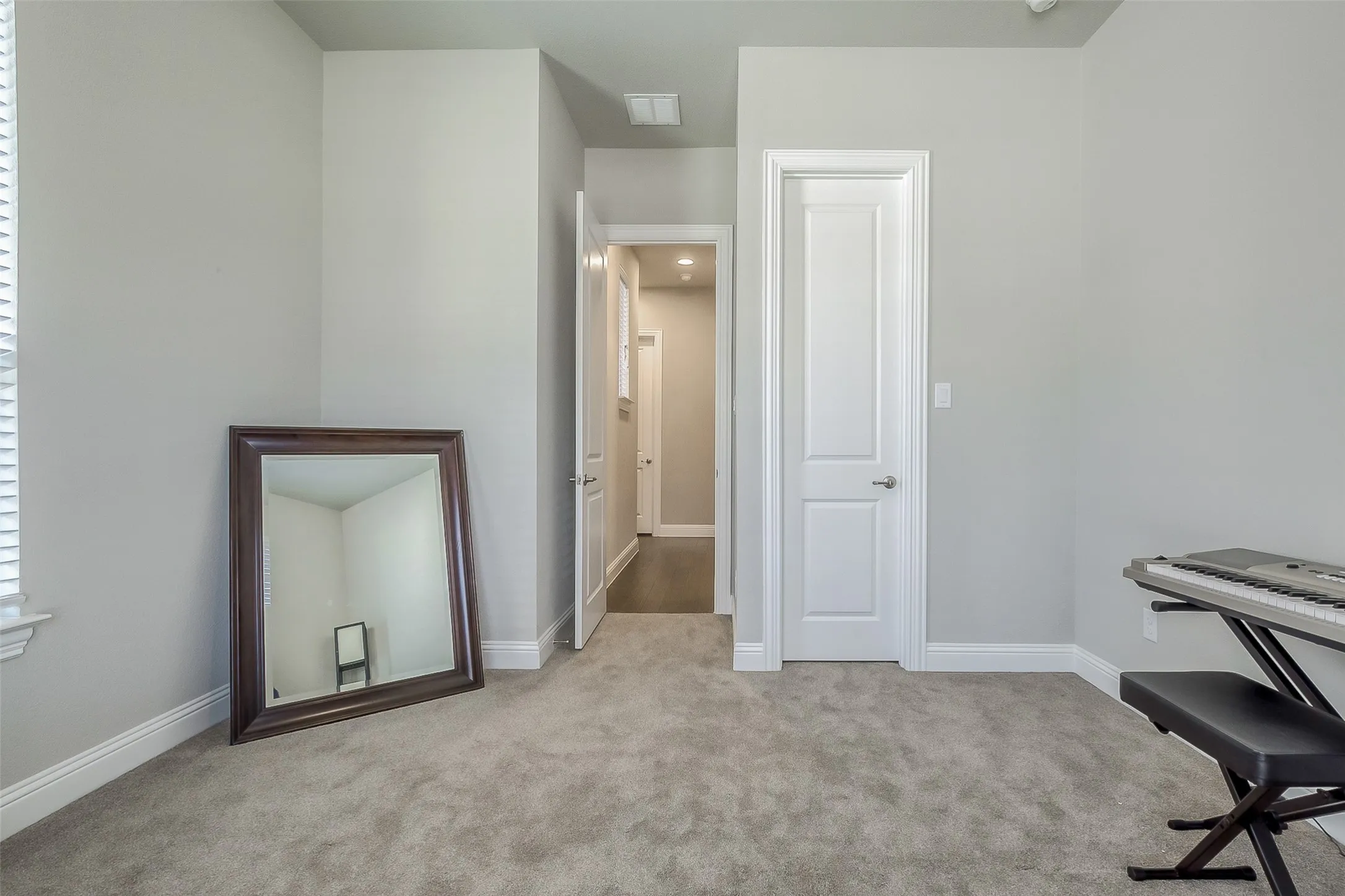 Single Family Residence For Rent in Collin County , 8504 Pine Valley Drive, Mc Kinney, Texas 75070, 4 Bedroom, 4 Bathroom, 2 Garage spaces, 2,734 Sqft, built in 2018, mls#21402527, Real Estate Agent in Mc Kinney, Homes For Rent in Collin county, Homes For Rent in Mc Kinney, Realtor in Mc Kinney Texas, Real Estate Brokerage Independent Realty Texas, Luminita Cordes Realtor