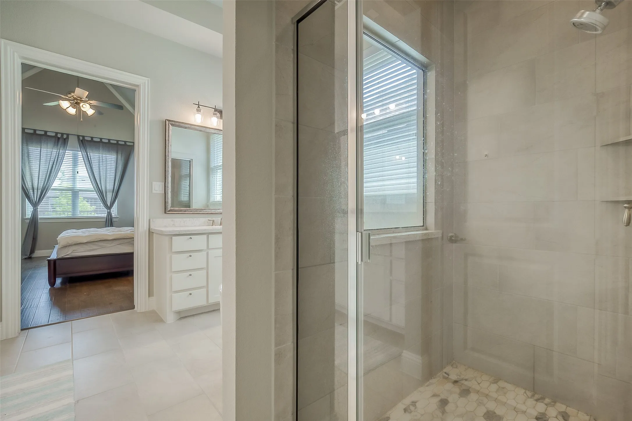 Single Family Residence For Rent in Collin County , 8504 Pine Valley Drive, Mc Kinney, Texas 75070, 4 Bedroom, 4 Bathroom, 2 Garage spaces, 2,734 Sqft, built in 2018, mls#21402527, Real Estate Agent in Mc Kinney, Homes For Rent in Collin county, Homes For Rent in Mc Kinney, Realtor in Mc Kinney Texas, Real Estate Brokerage Independent Realty Texas, Luminita Cordes Realtor