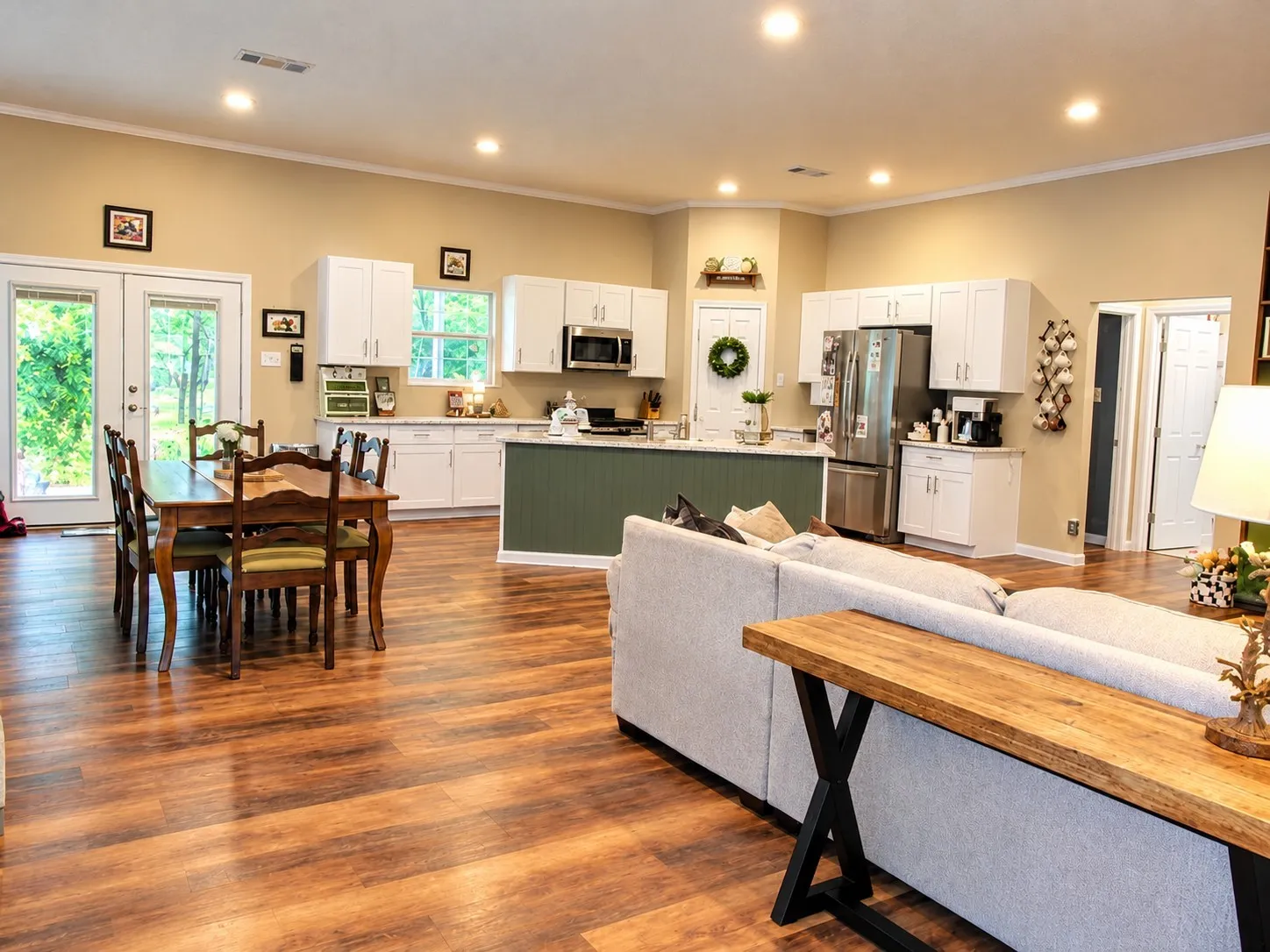 Single Family Residence For Sale in Freestone County , 113 N County Road 681, Teague, Texas 75860, 3 Bedroom, 2 Bathroom, Garage spaces, 1,792 Sqft, built in 2022, mls#21401823, Real Estate Agent in Teague, Homes For Sale in Freestone county, Homes For Sale in Teague, Realtor in Teague Texas, Real Estate Brokerage Independent Realty Texas, Luminita Cordes Realtor