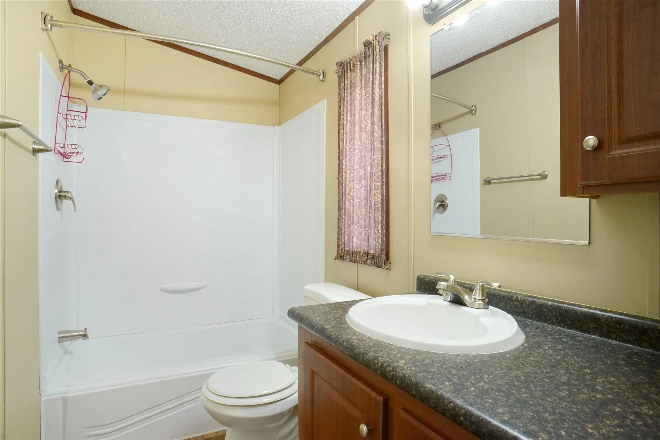 Mobile Home For Rent in Tarrant County , 1652 Sheila Drive, Pelican Bay, Texas 76020, 3 Bedroom, 2 Bathroom, Garage spaces, 1,216 Sqft, built in 2018, mls#21402563, Real Estate Agent in Pelican Bay, Homes For Rent in Tarrant county, Homes For Rent in Pelican Bay, Realtor in Pelican Bay Texas, Real Estate Brokerage Independent Realty Texas, Luminita Cordes Realtor
