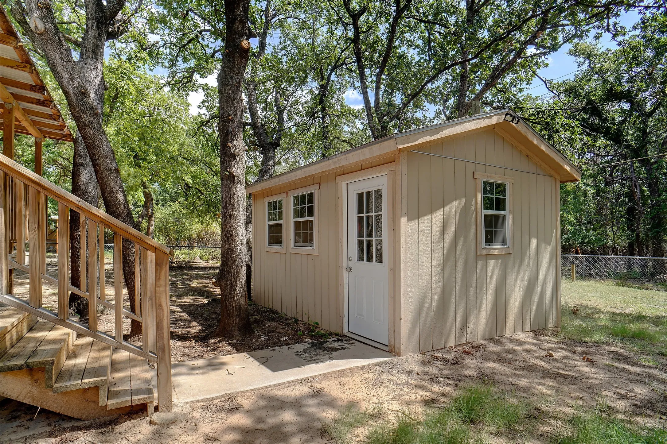 Mobile Home For Rent in Tarrant County , 1652 Sheila Drive, Pelican Bay, Texas 76020, 3 Bedroom, 2 Bathroom, Garage spaces, 1,216 Sqft, built in 2018, mls#21402563, Real Estate Agent in Pelican Bay, Homes For Rent in Tarrant county, Homes For Rent in Pelican Bay, Realtor in Pelican Bay Texas, Real Estate Brokerage Independent Realty Texas, Luminita Cordes Realtor