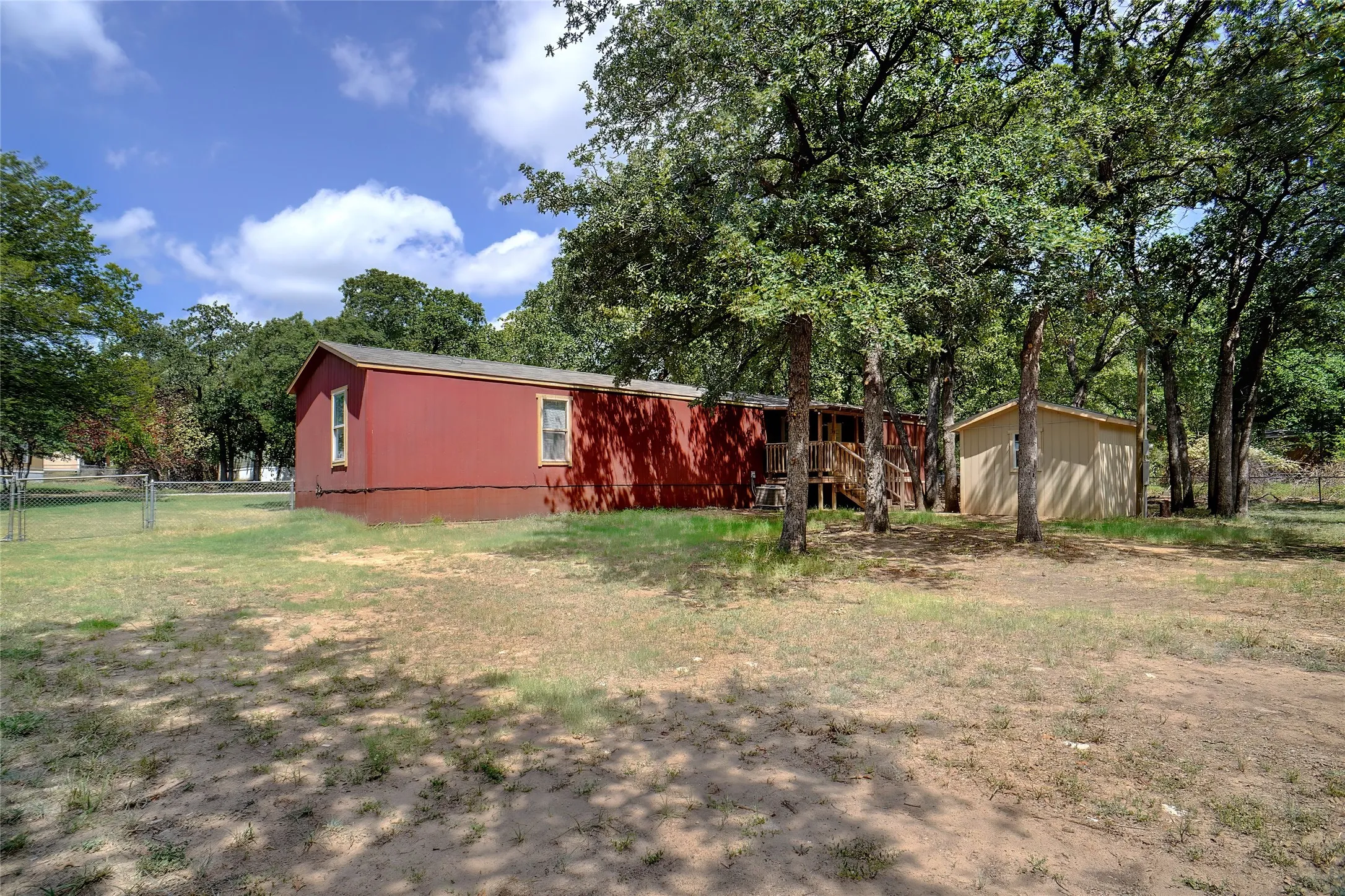 Mobile Home For Rent in Tarrant County , 1652 Sheila Drive, Pelican Bay, Texas 76020, 3 Bedroom, 2 Bathroom, Garage spaces, 1,216 Sqft, built in 2018, mls#21402563, Real Estate Agent in Pelican Bay, Homes For Rent in Tarrant county, Homes For Rent in Pelican Bay, Realtor in Pelican Bay Texas, Real Estate Brokerage Independent Realty Texas, Luminita Cordes Realtor