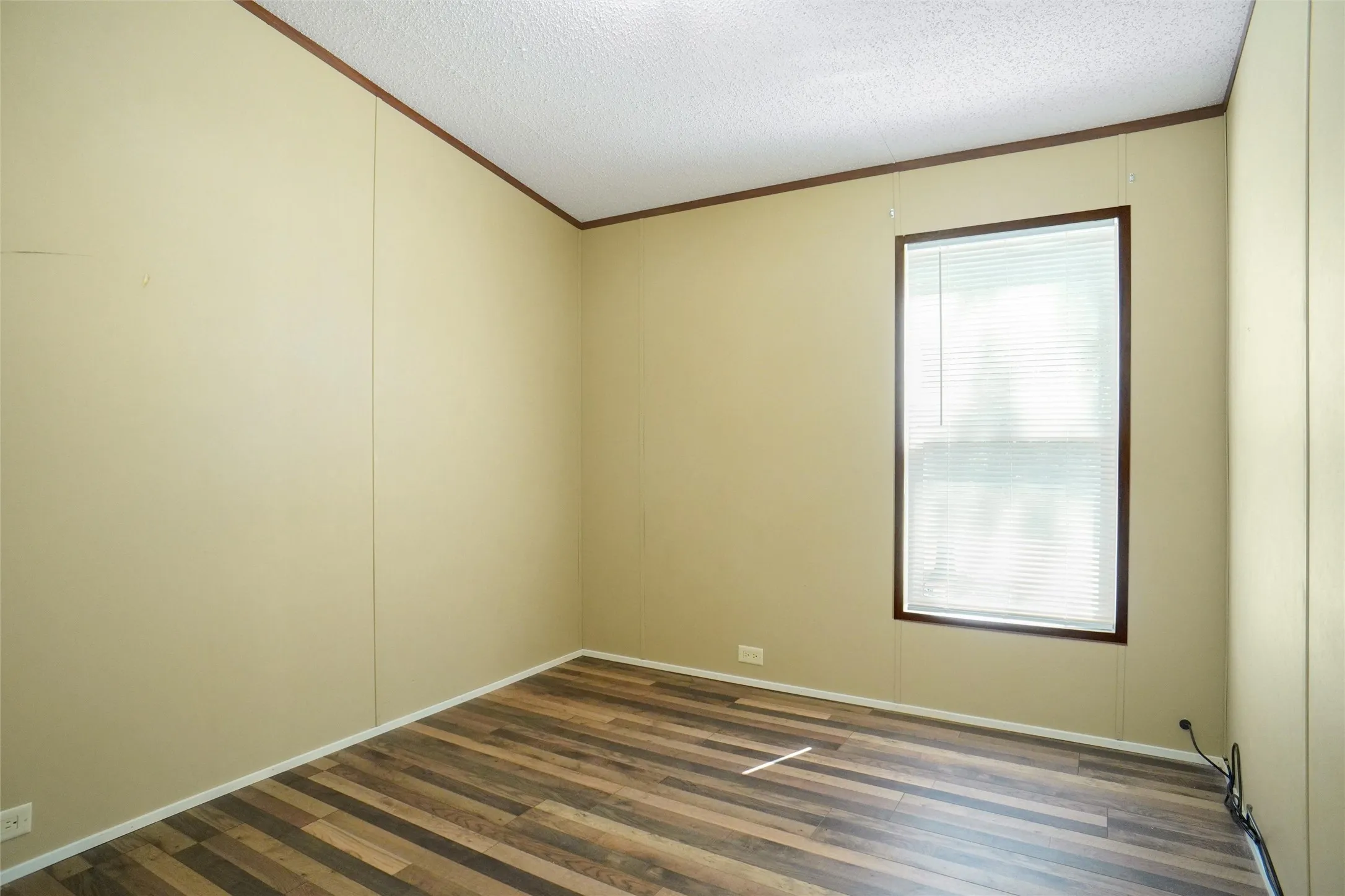 Mobile Home For Rent in Tarrant County , 1652 Sheila Drive, Pelican Bay, Texas 76020, 3 Bedroom, 2 Bathroom, Garage spaces, 1,216 Sqft, built in 2018, mls#21402563, Real Estate Agent in Pelican Bay, Homes For Rent in Tarrant county, Homes For Rent in Pelican Bay, Realtor in Pelican Bay Texas, Real Estate Brokerage Independent Realty Texas, Luminita Cordes Realtor
