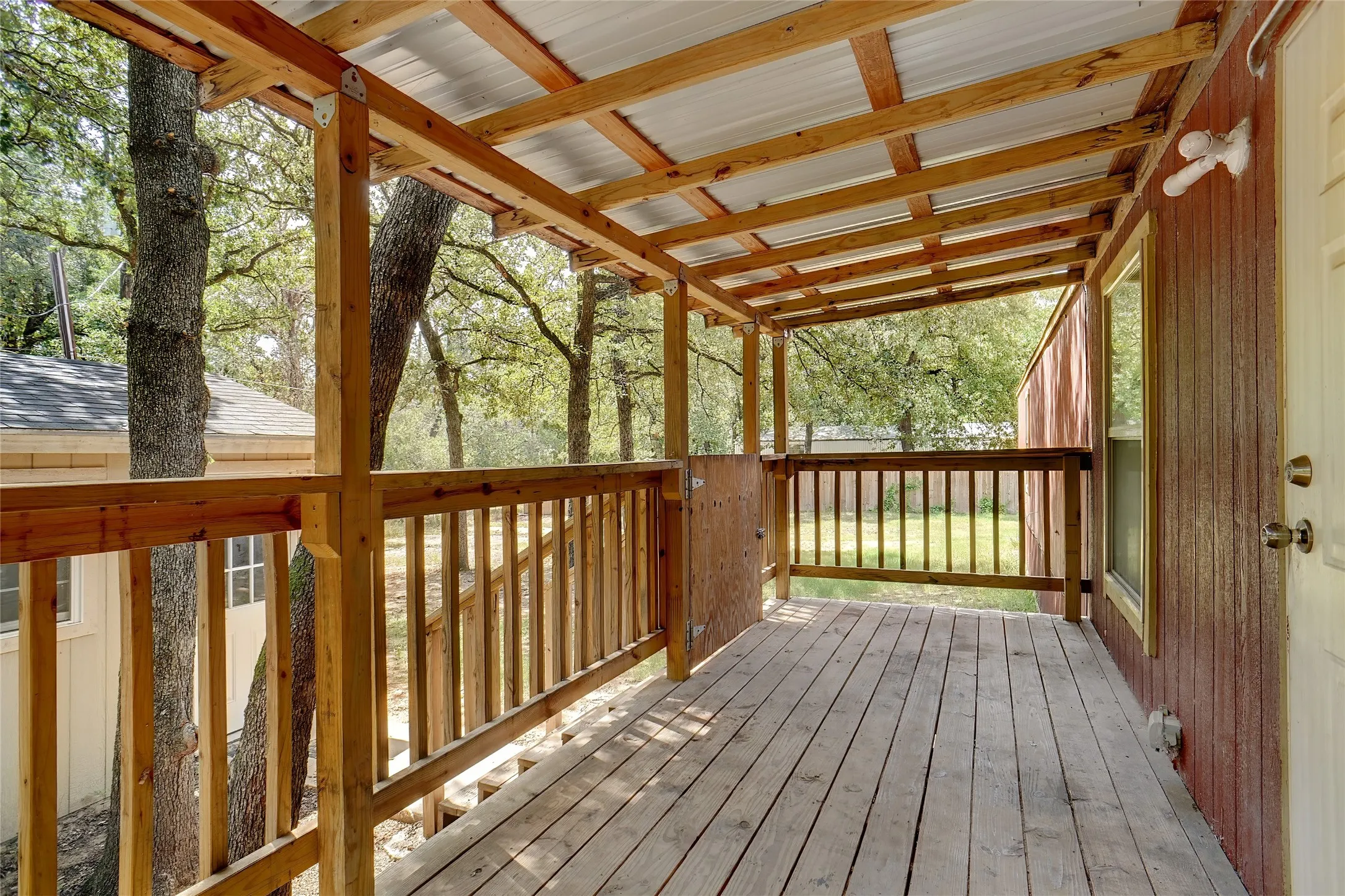 Mobile Home For Rent in Tarrant County , 1652 Sheila Drive, Pelican Bay, Texas 76020, 3 Bedroom, 2 Bathroom, Garage spaces, 1,216 Sqft, built in 2018, mls#21402563, Real Estate Agent in Pelican Bay, Homes For Rent in Tarrant county, Homes For Rent in Pelican Bay, Realtor in Pelican Bay Texas, Real Estate Brokerage Independent Realty Texas, Luminita Cordes Realtor