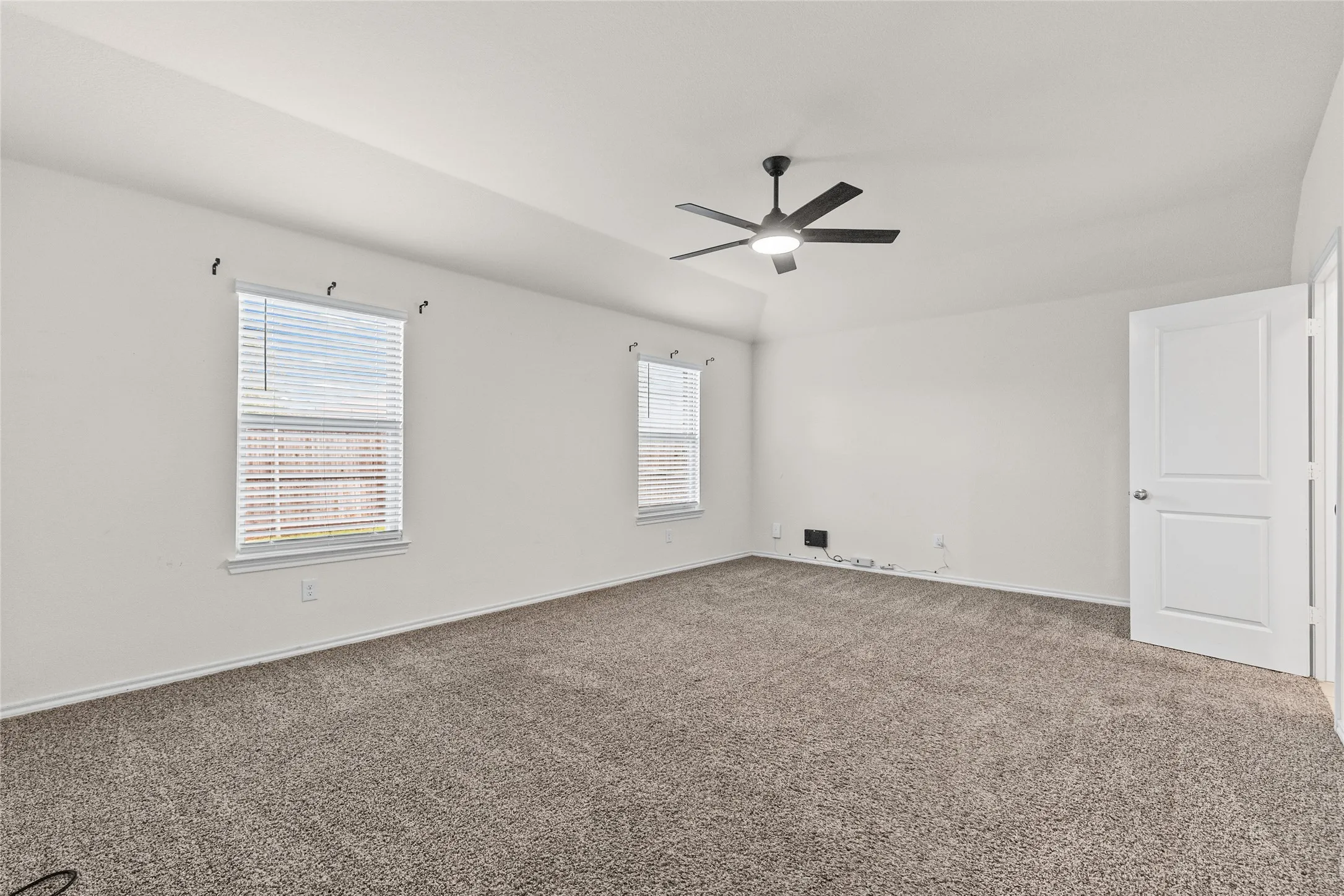 Single Family Residence For Rent in Hunt County , 110 Alydar Lane, Caddo Mills, Texas 75135, 4 Bedroom, 2 Bathroom, 2 Garage spaces, 1,880 Sqft, built in 2020, mls#21402570, Real Estate Agent in Caddo Mills, Homes For Rent in Hunt county, Homes For Rent in Caddo Mills, Realtor in Caddo Mills Texas, Real Estate Brokerage Independent Realty Texas, Luminita Cordes Realtor