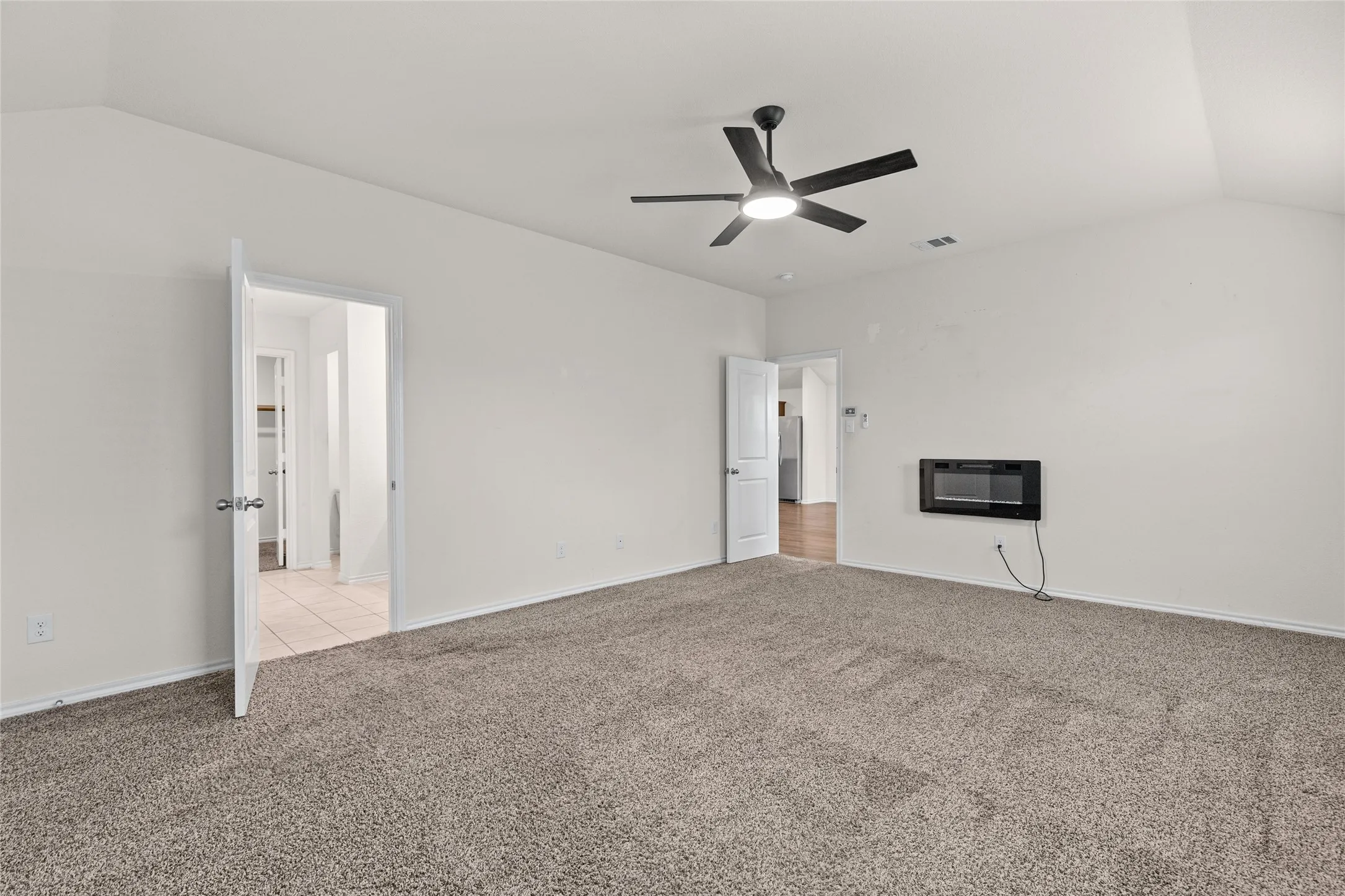 Single Family Residence For Rent in Hunt County , 110 Alydar Lane, Caddo Mills, Texas 75135, 4 Bedroom, 2 Bathroom, 2 Garage spaces, 1,880 Sqft, built in 2020, mls#21402570, Real Estate Agent in Caddo Mills, Homes For Rent in Hunt county, Homes For Rent in Caddo Mills, Realtor in Caddo Mills Texas, Real Estate Brokerage Independent Realty Texas, Luminita Cordes Realtor