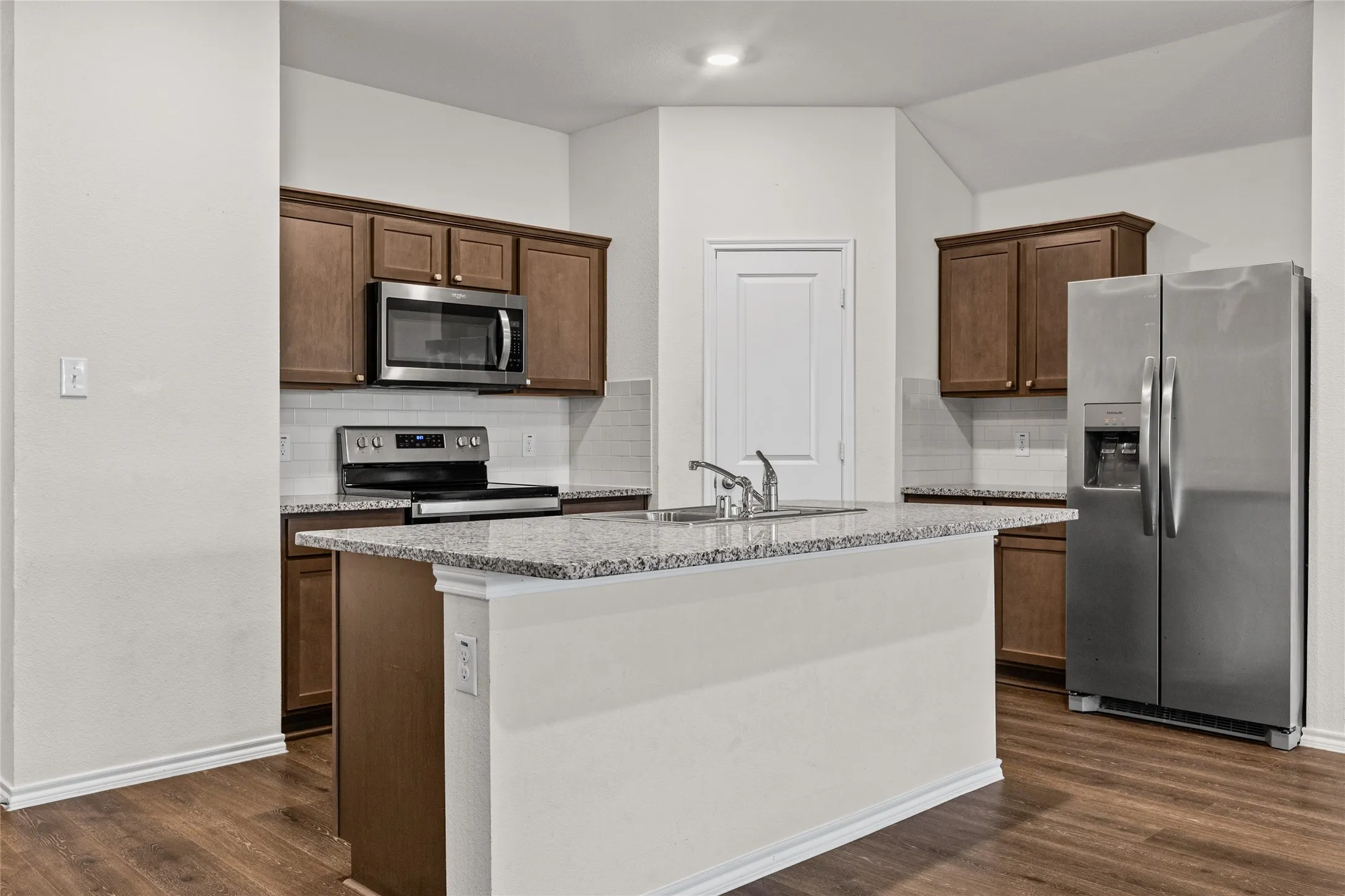 Single Family Residence For Rent in Hunt County , 110 Alydar Lane, Caddo Mills, Texas 75135, 4 Bedroom, 2 Bathroom, 2 Garage spaces, 1,880 Sqft, built in 2020, mls#21402570, Real Estate Agent in Caddo Mills, Homes For Rent in Hunt county, Homes For Rent in Caddo Mills, Realtor in Caddo Mills Texas, Real Estate Brokerage Independent Realty Texas, Luminita Cordes Realtor
