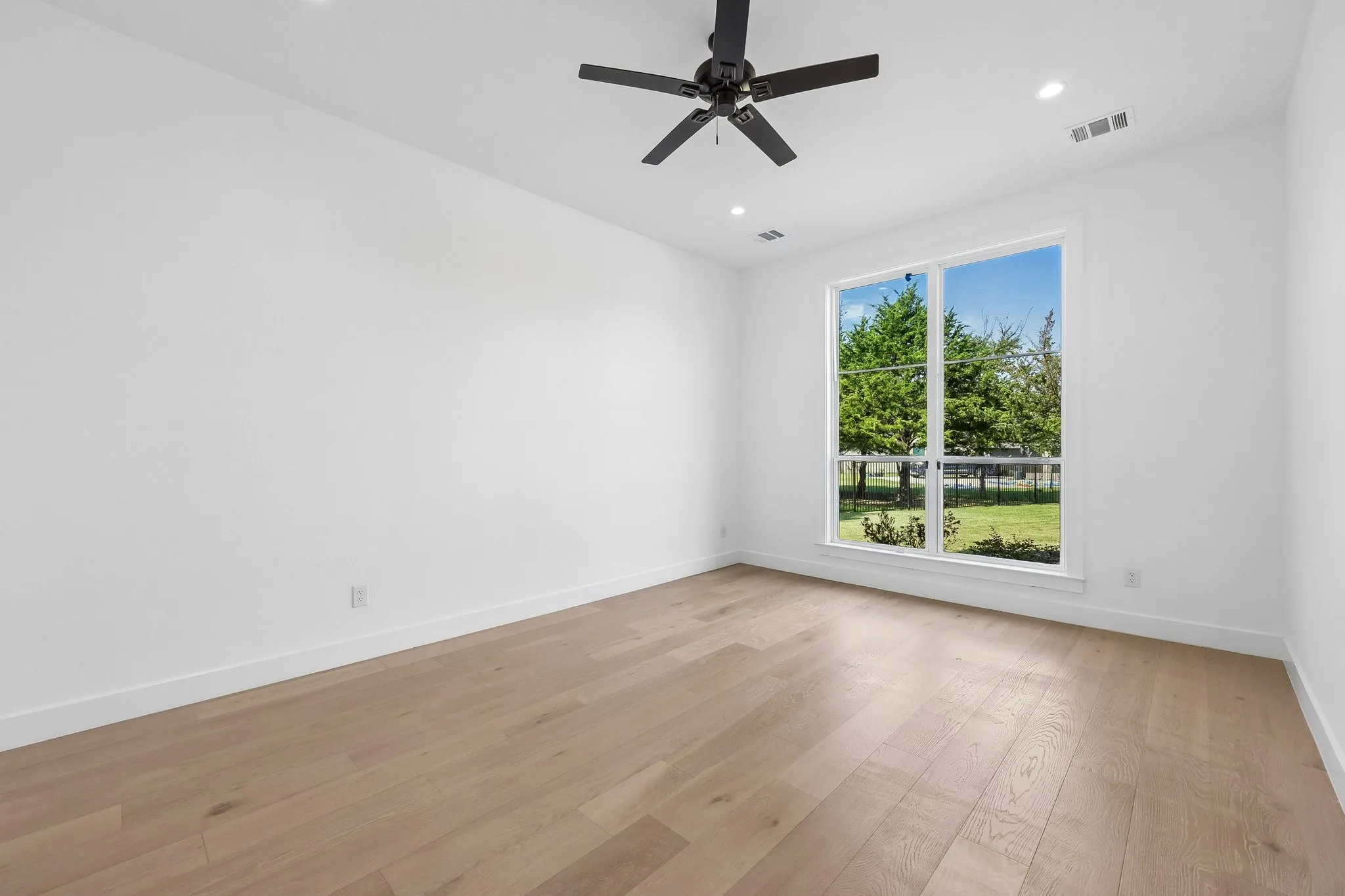 4th bedroom