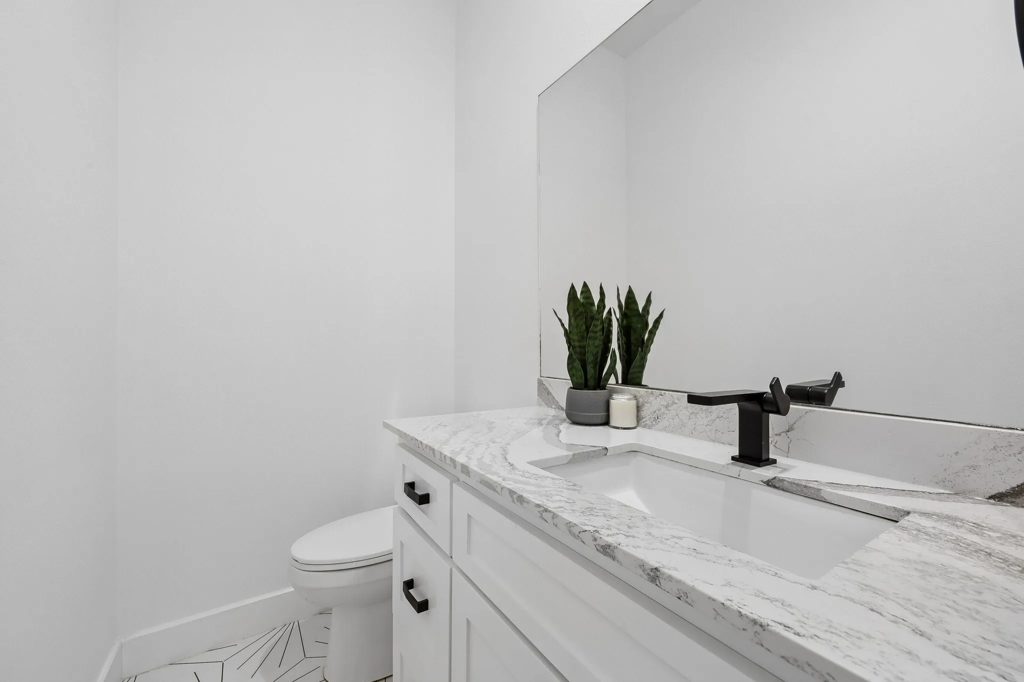 Guest half bath