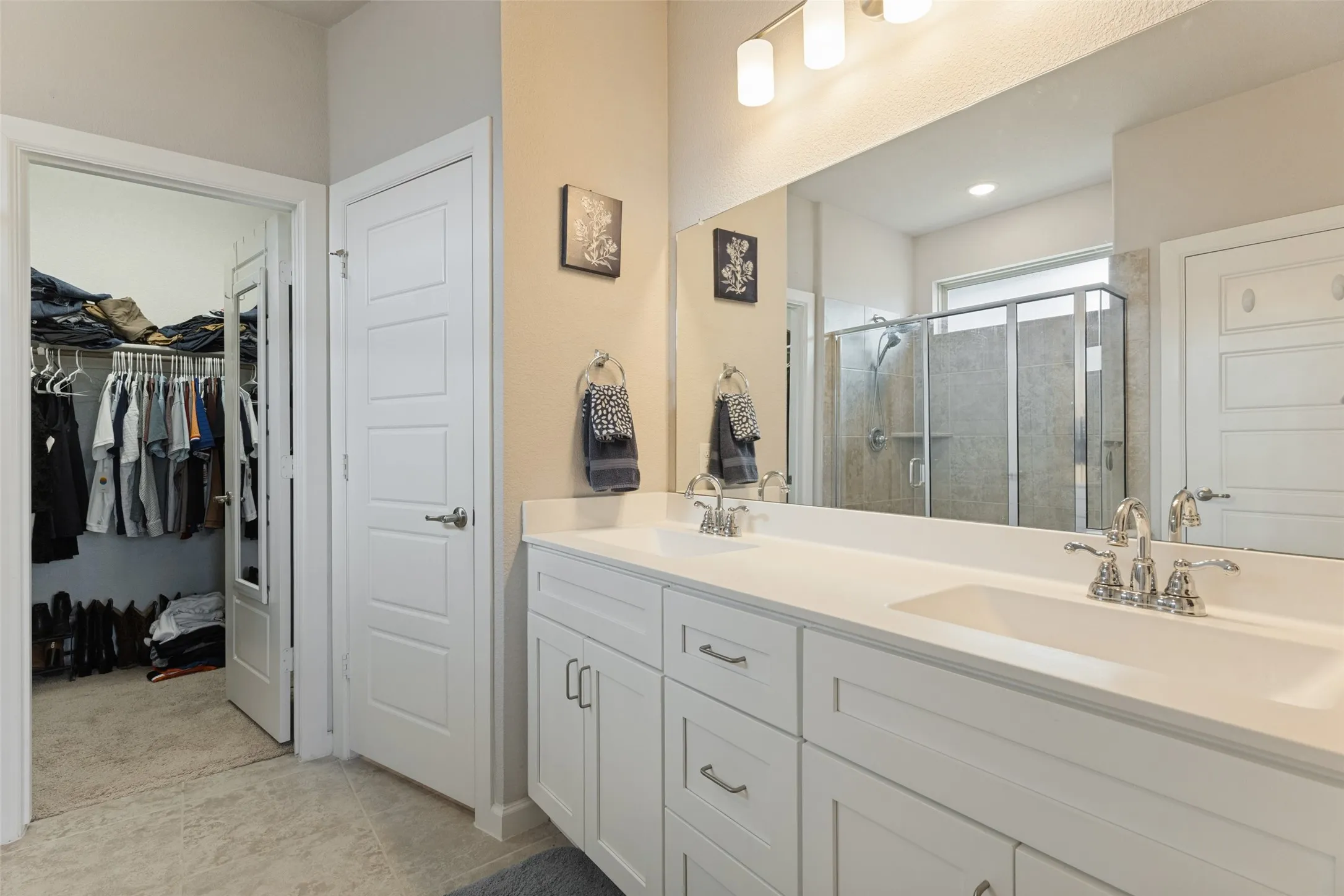 Single Family Residence For Sale in Tarrant County , 10928 Phelps Way, Fort Worth, Texas 76244, 4 Bedroom, 3 Bathroom, 2 Garage spaces, 2,236 Sqft, built in 2020, mls#21400536, Real Estate Agent in Fort Worth, Homes For Sale in Tarrant county, Homes For Sale in Fort Worth, Realtor in Fort Worth Texas, Real Estate Brokerage Independent Realty Texas, Luminita Cordes Realtor